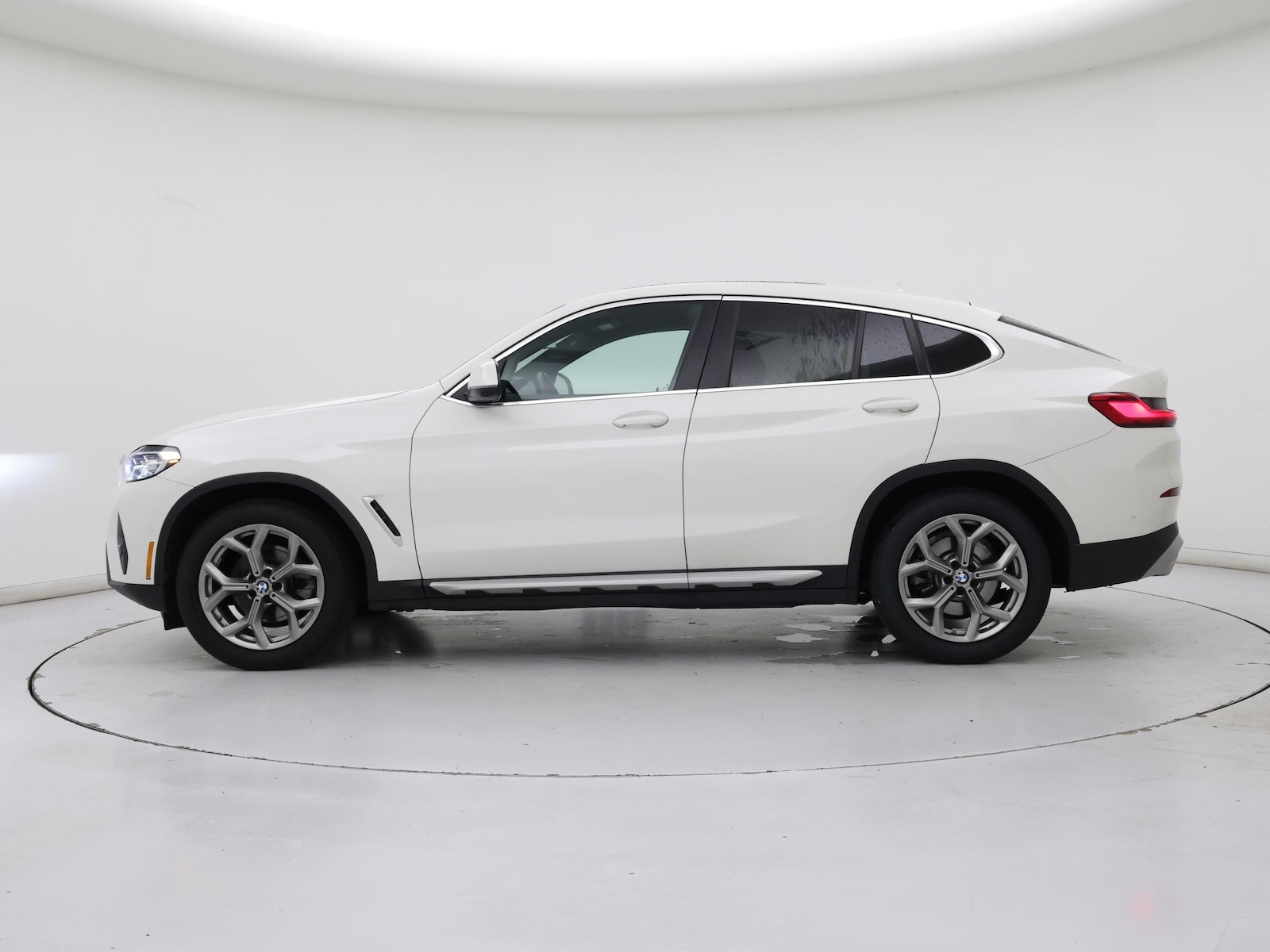 2023 BMW X4 30i - Photo 8