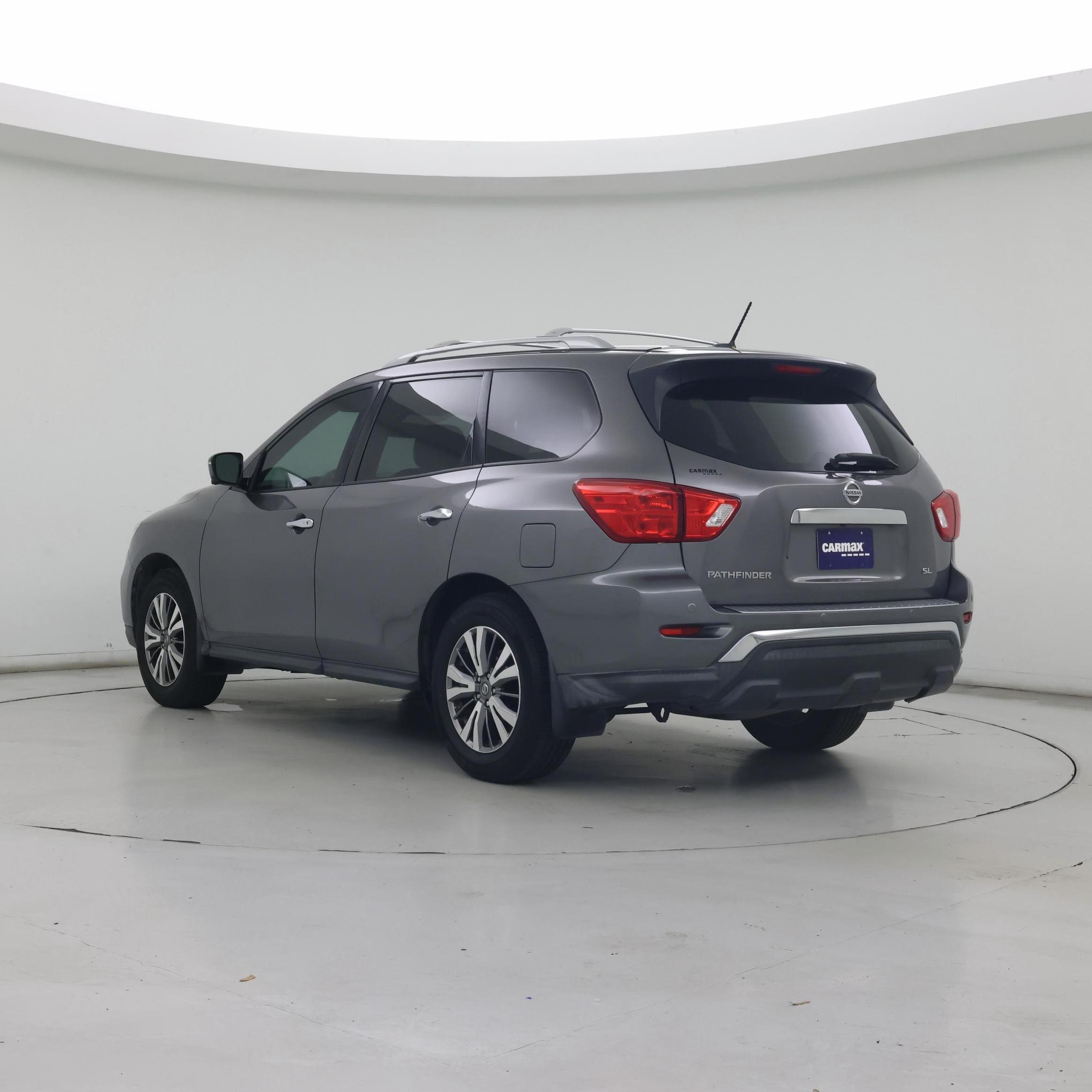 Thumbnail: 2018 Nissan Pathfinder - 2