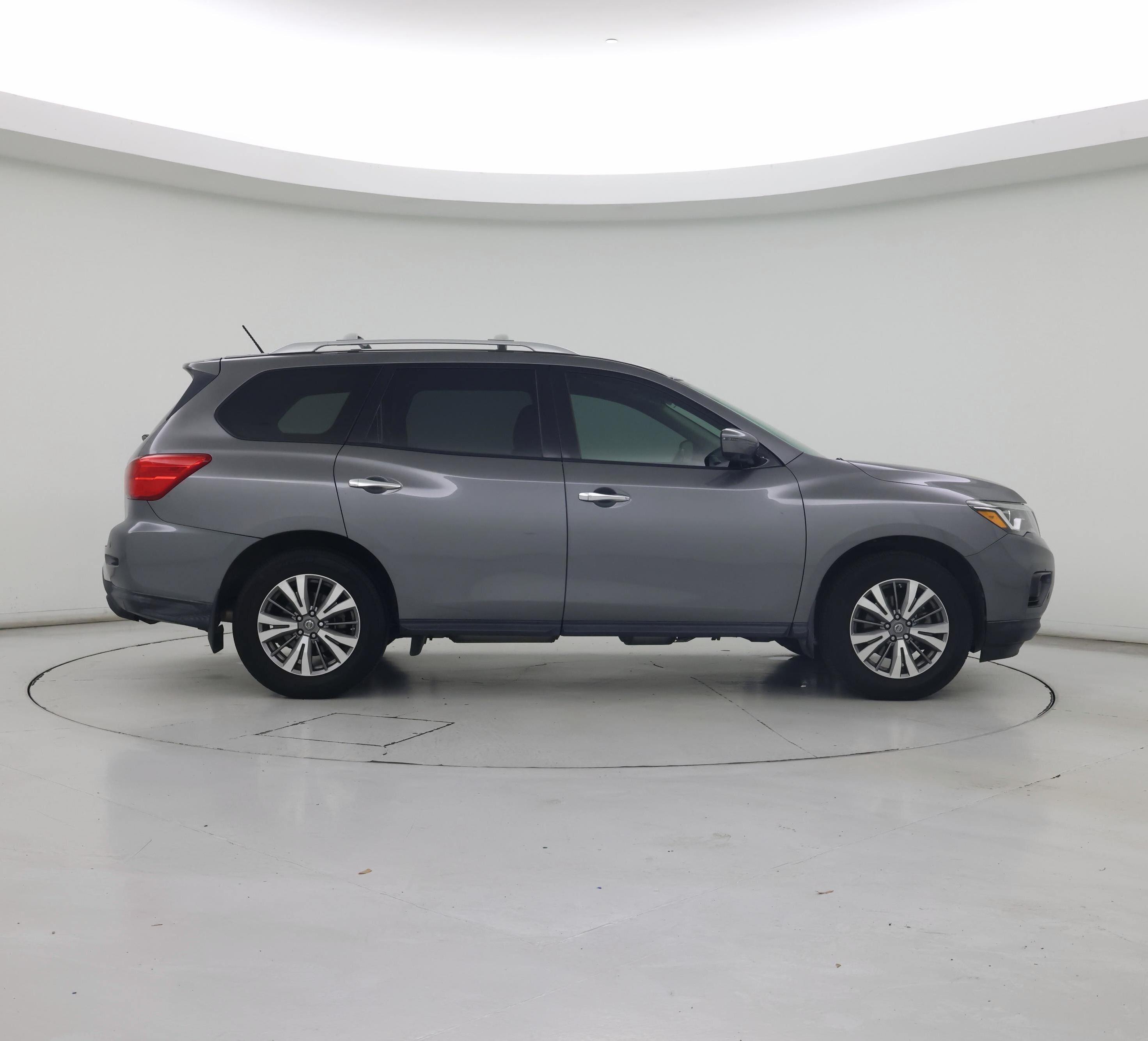 Thumbnail: 2018 Nissan Pathfinder - 7