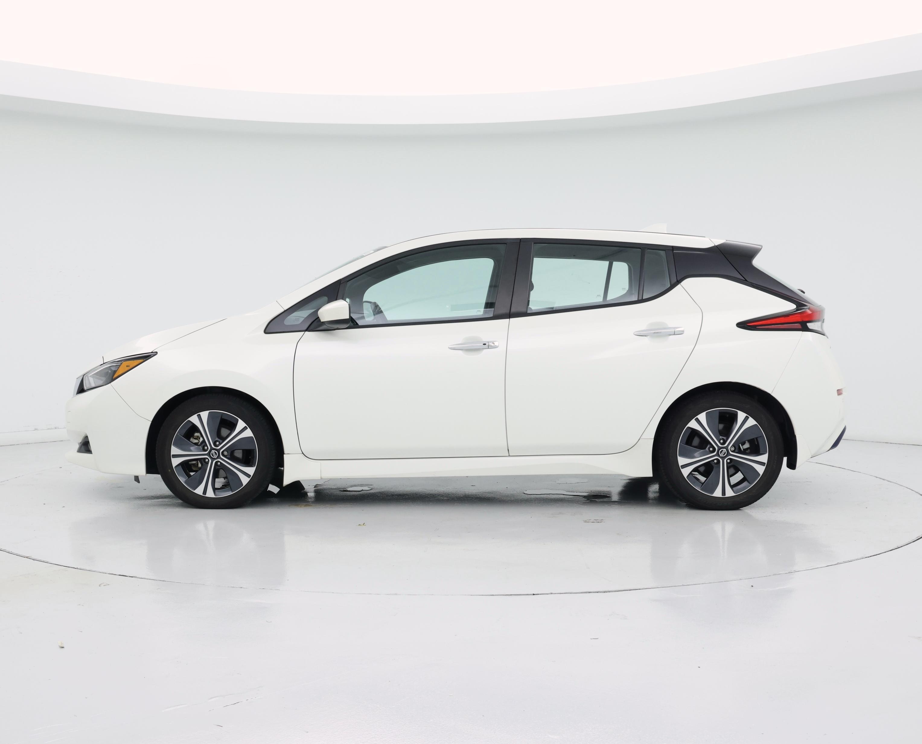 Thumbnail: 2022 Nissan Leaf - 3
