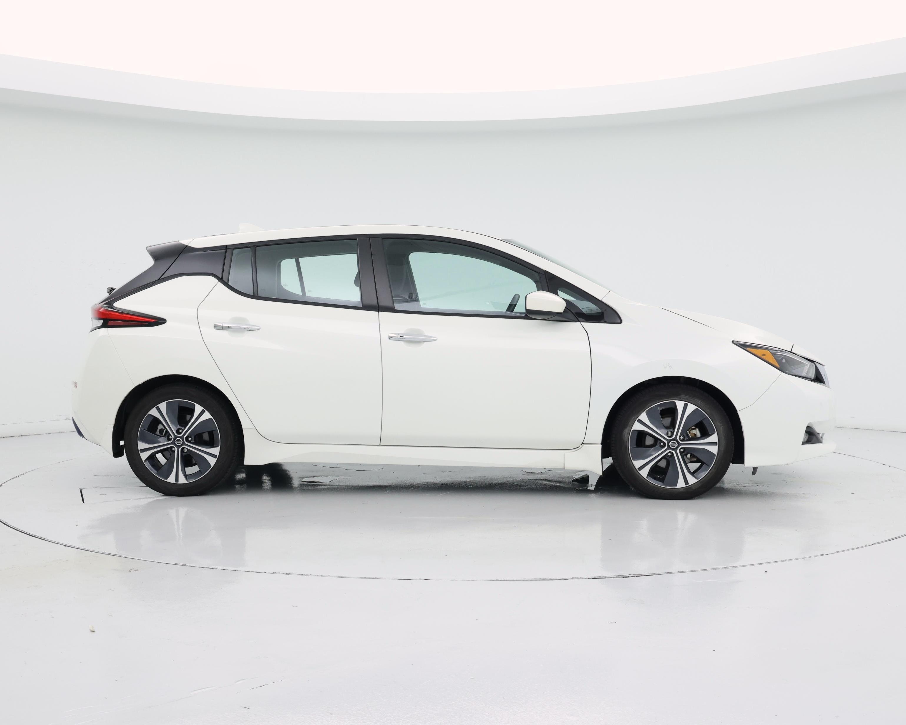Thumbnail: 2022 Nissan Leaf - 7