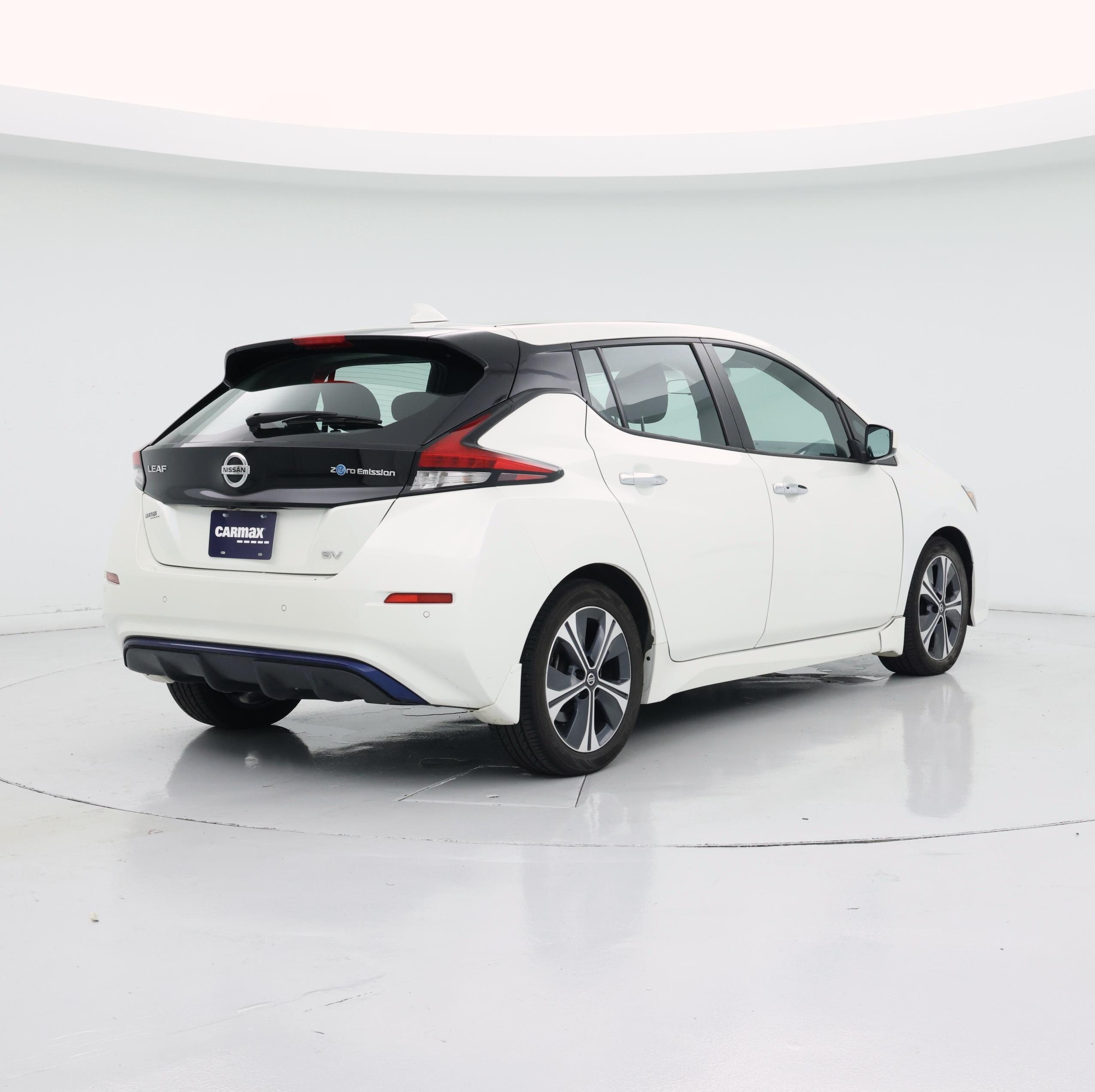 Thumbnail: 2022 Nissan Leaf - 8