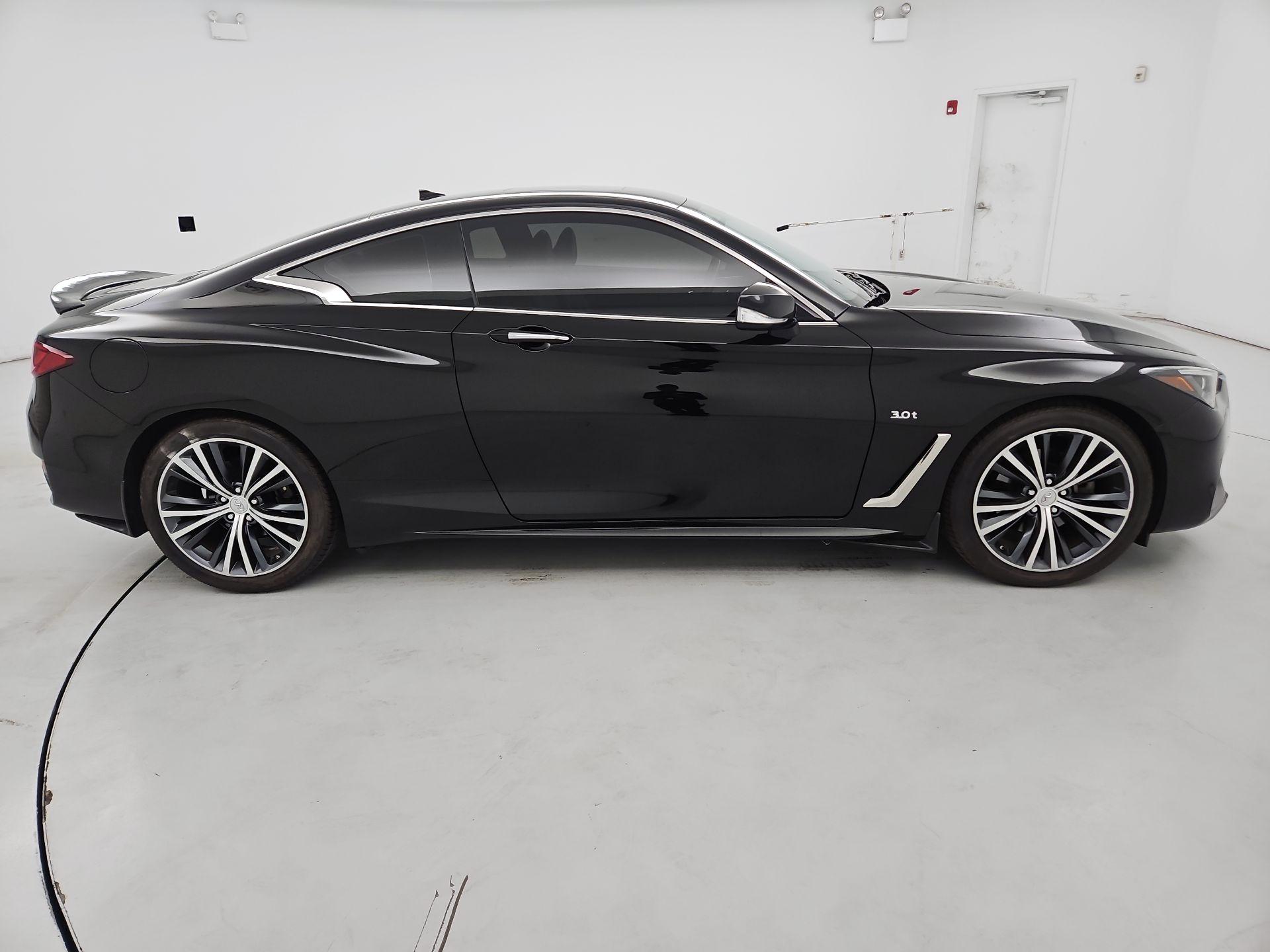 Thumbnail: 2017 INFINITI Q60 - 4