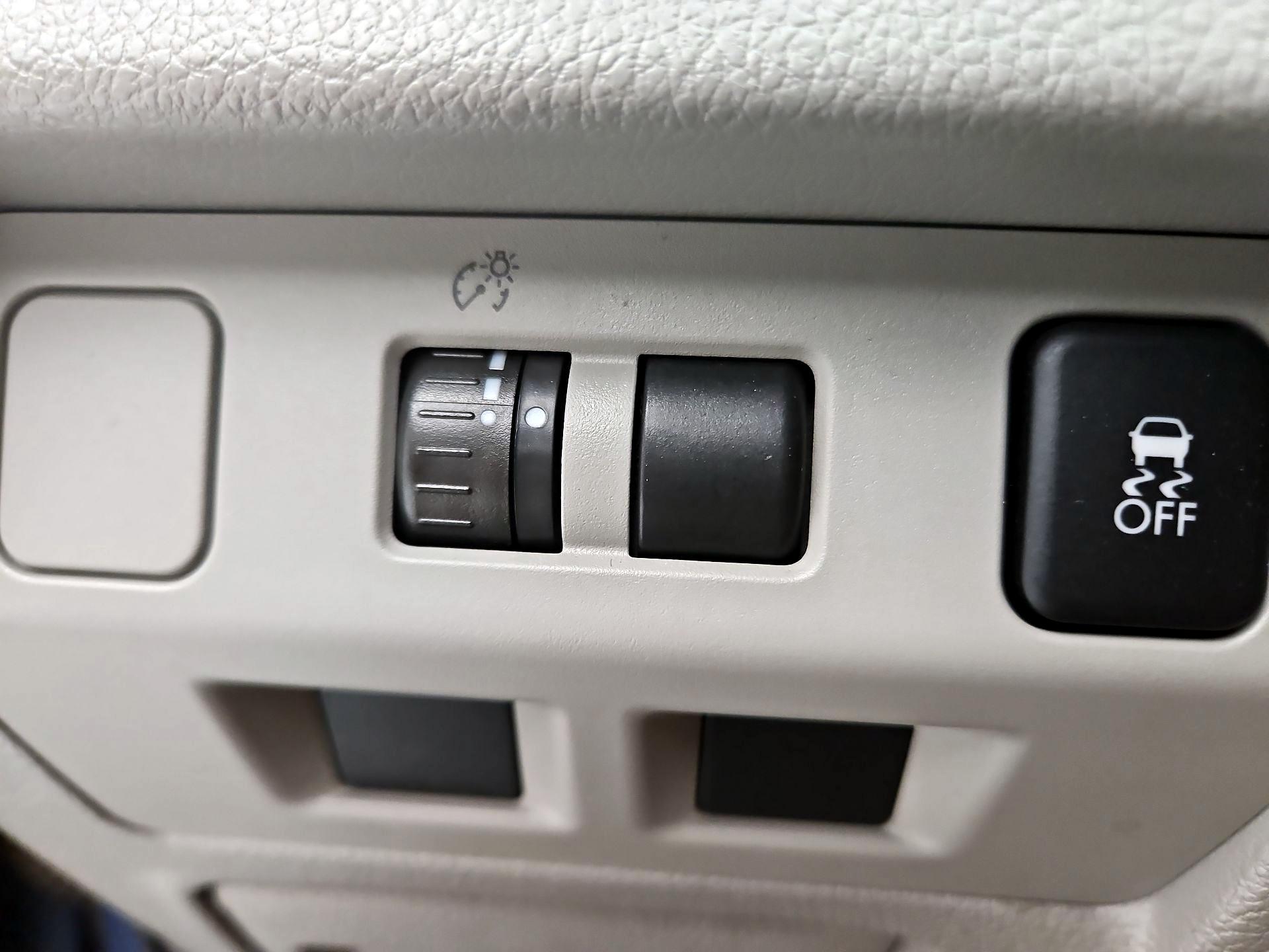 Thumbnail: 2015 Subaru Forester - 13