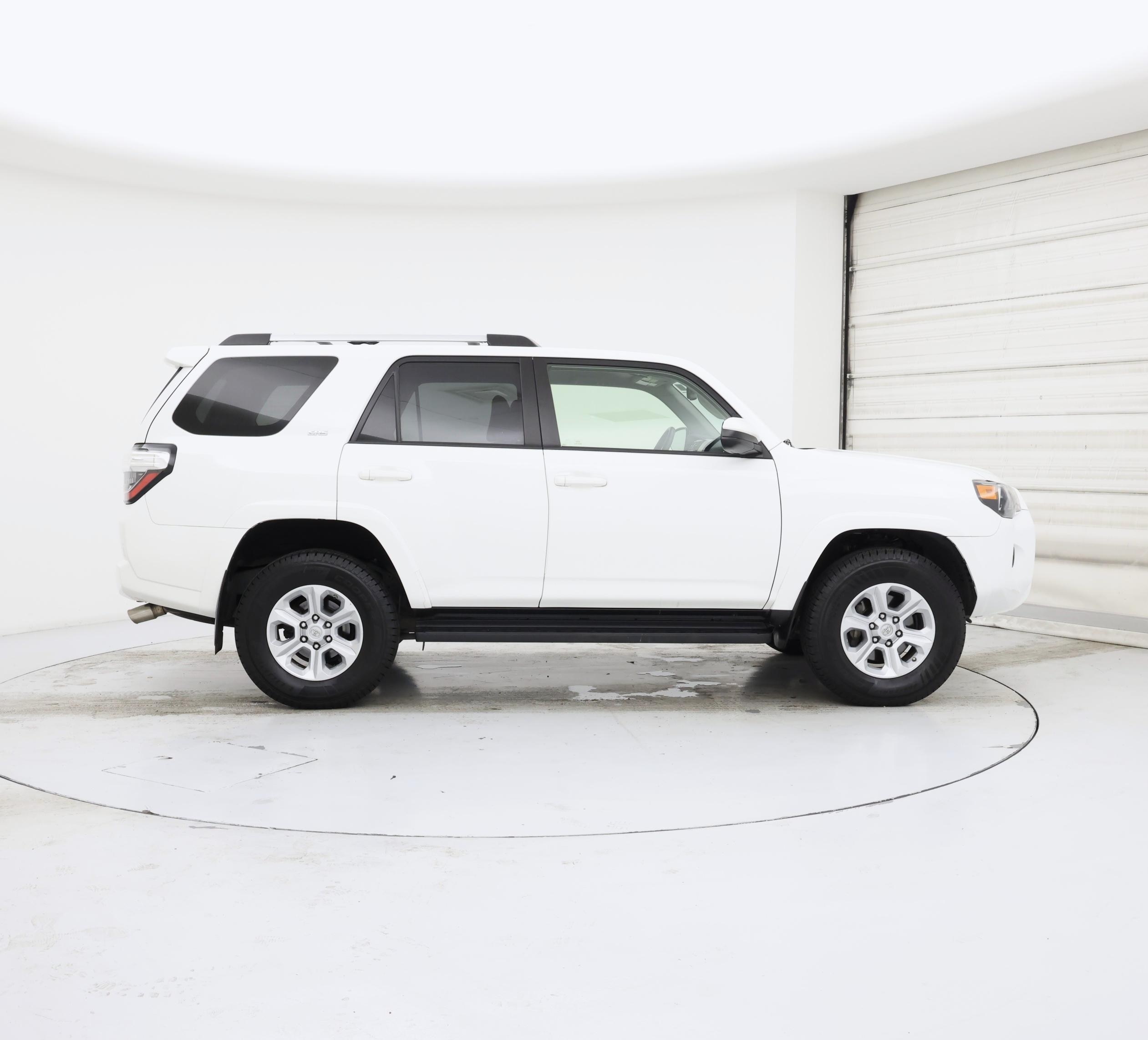 Thumbnail: 2020 Toyota 4Runner - 7