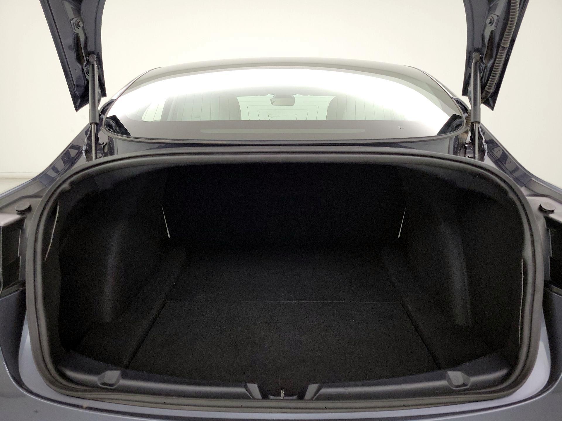 Thumbnail: 2020 Tesla Model 3 - 19