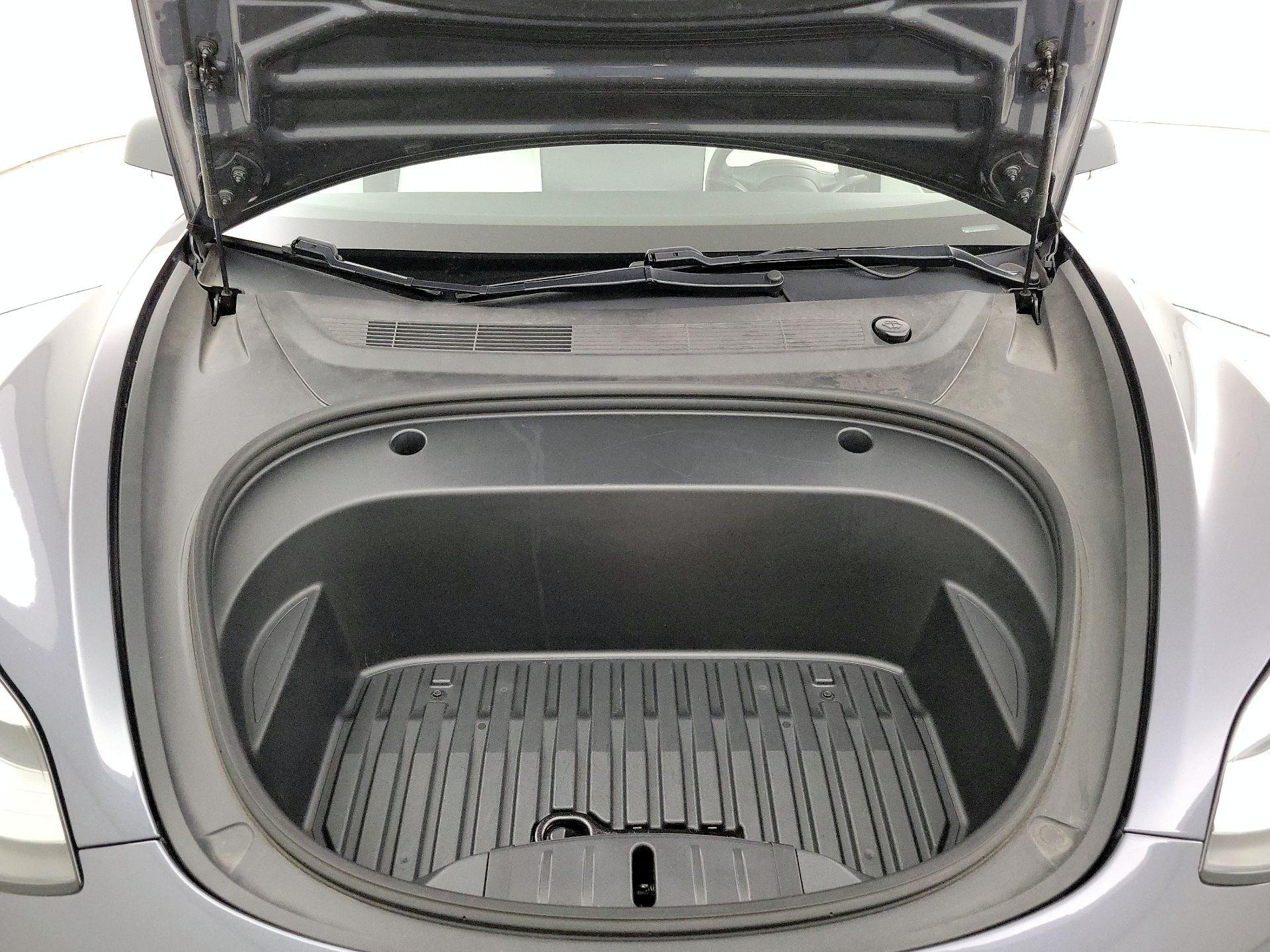 Thumbnail: 2020 Tesla Model 3 - 20