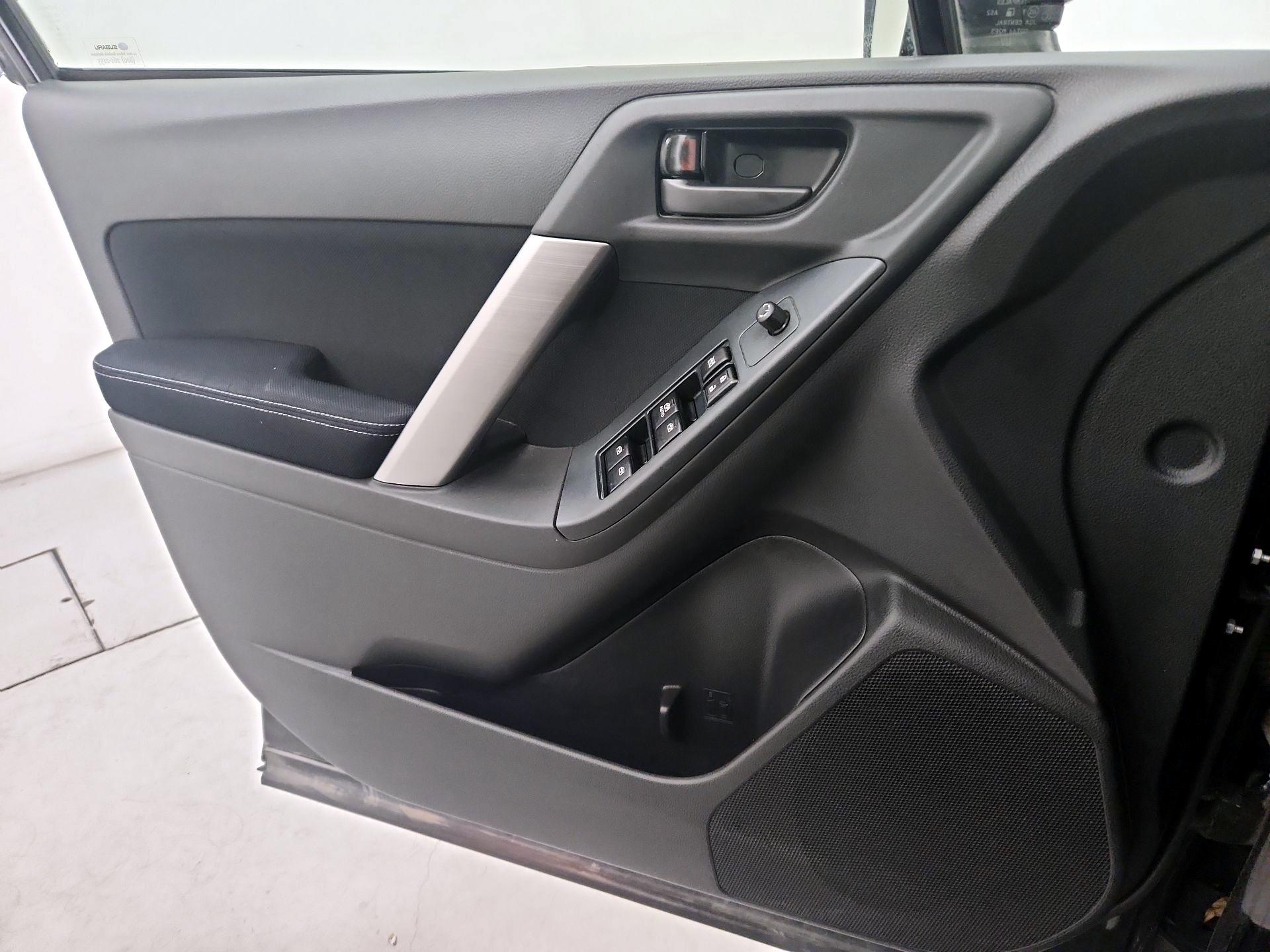 Thumbnail: 2015 Subaru Forester - 12