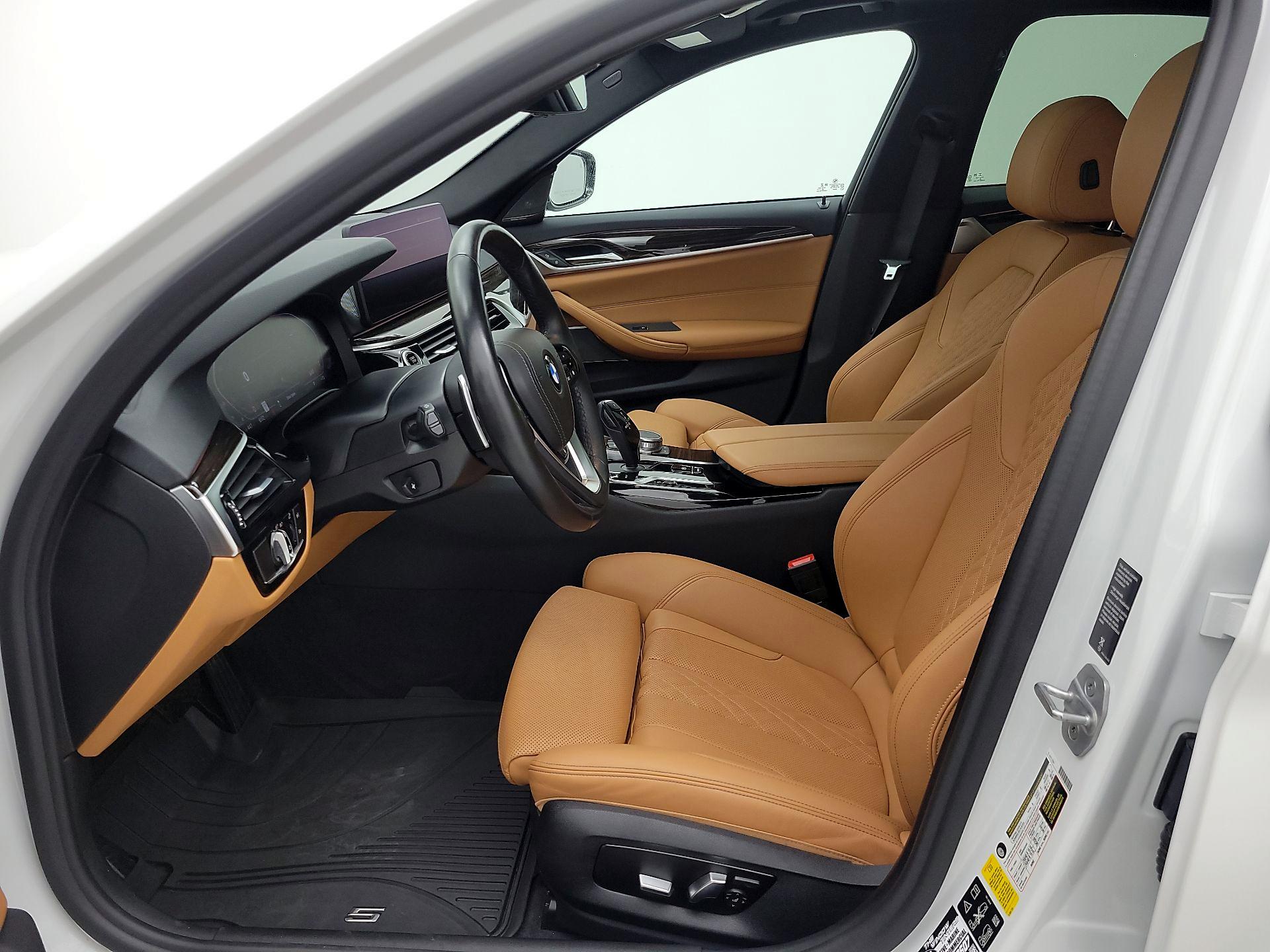 Thumbnail: 2021 BMW 5 Series - 11