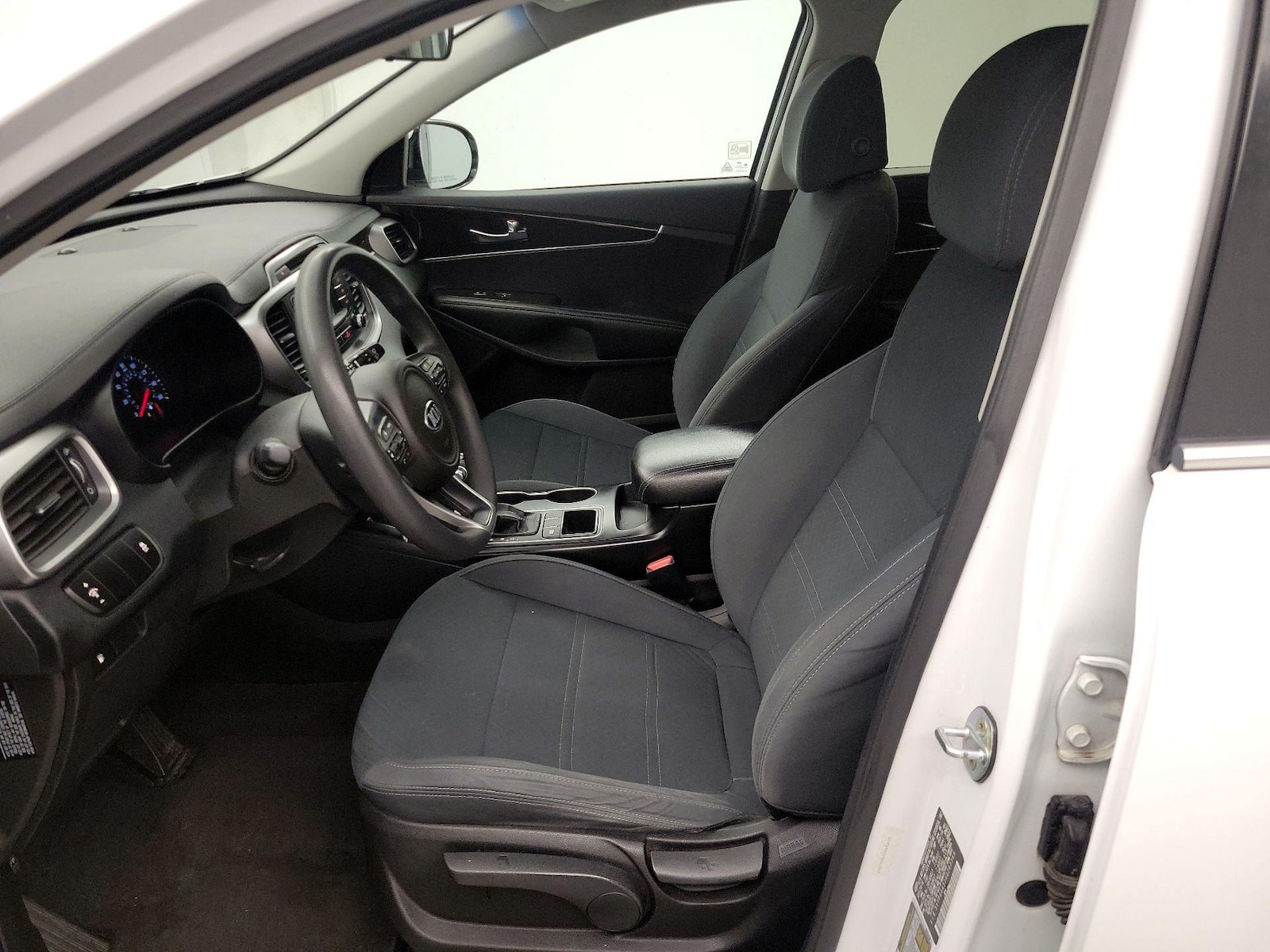 2017 Kia Sorento LX - Photo 12