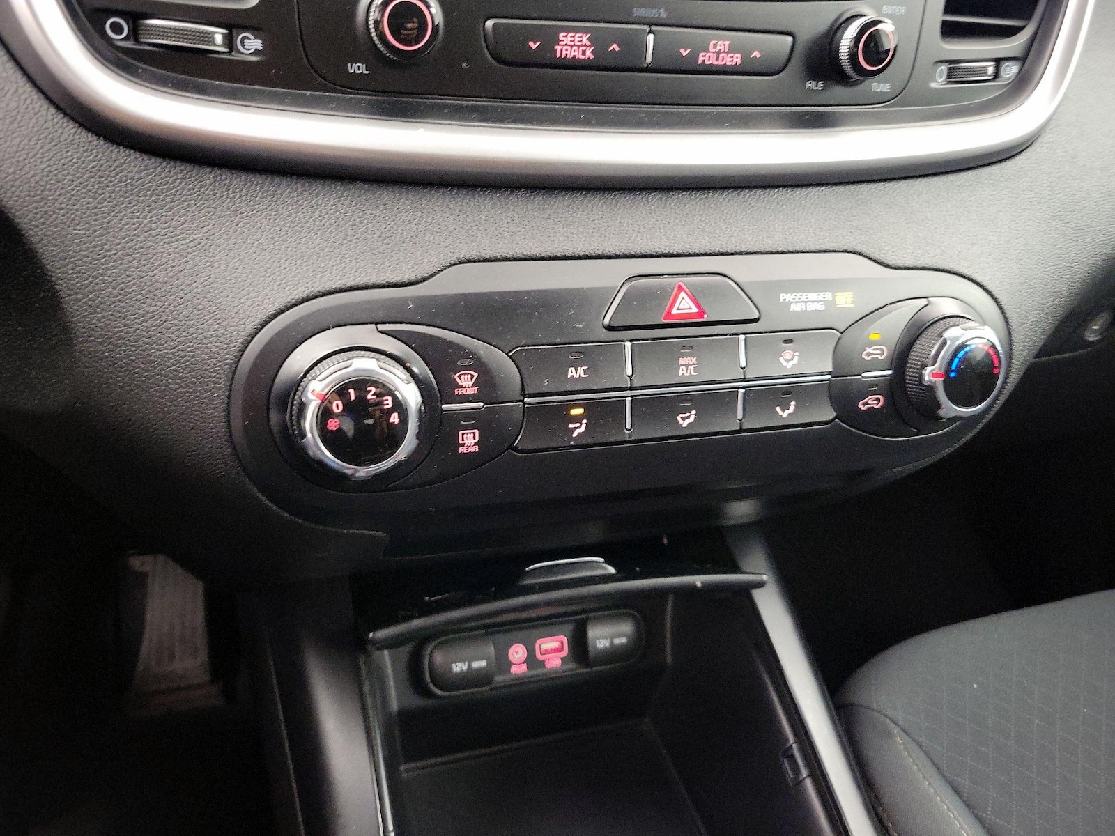 2017 Kia Sorento LX - Photo 17