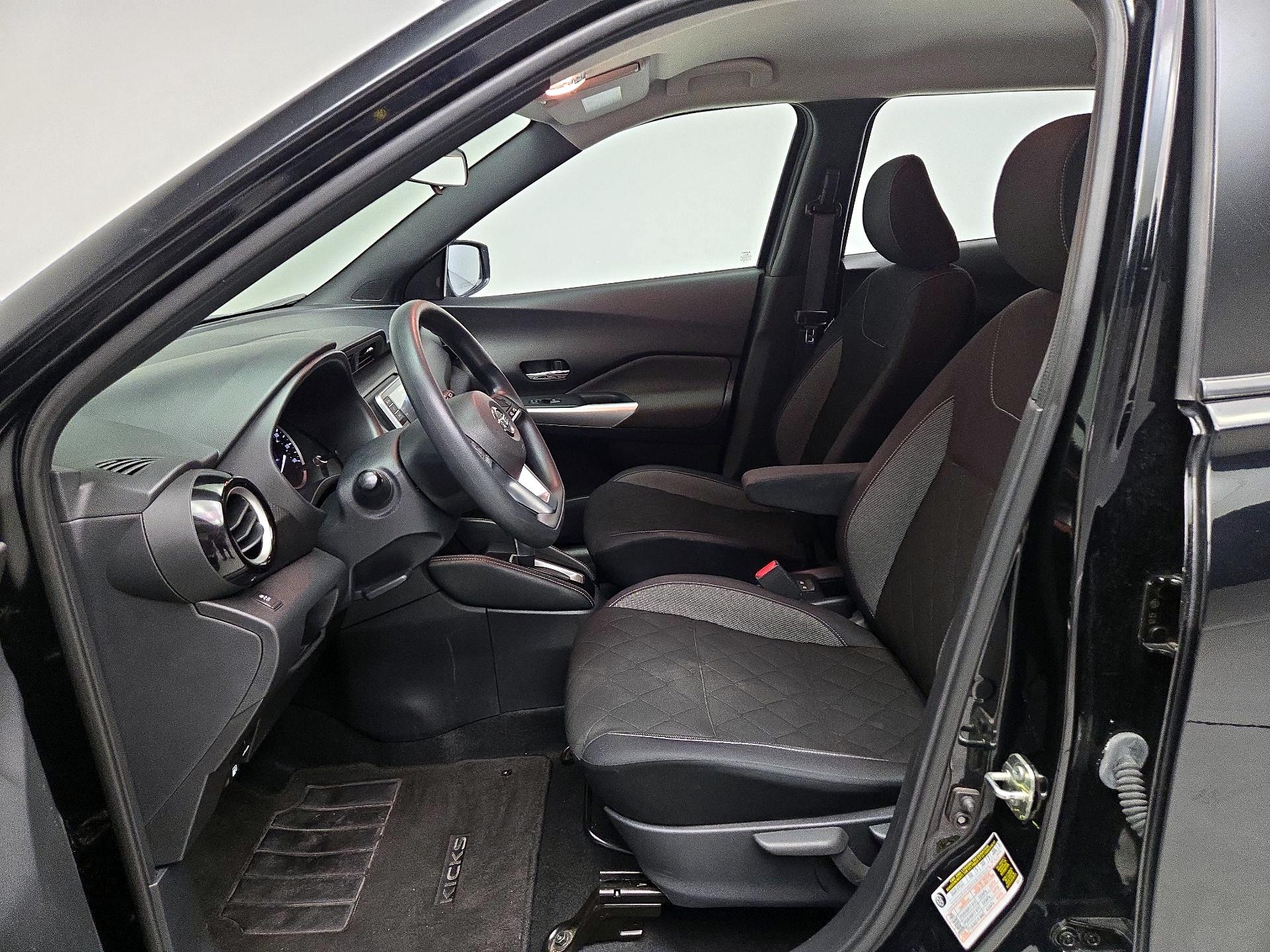 Thumbnail: 2019 Nissan Kicks - 11