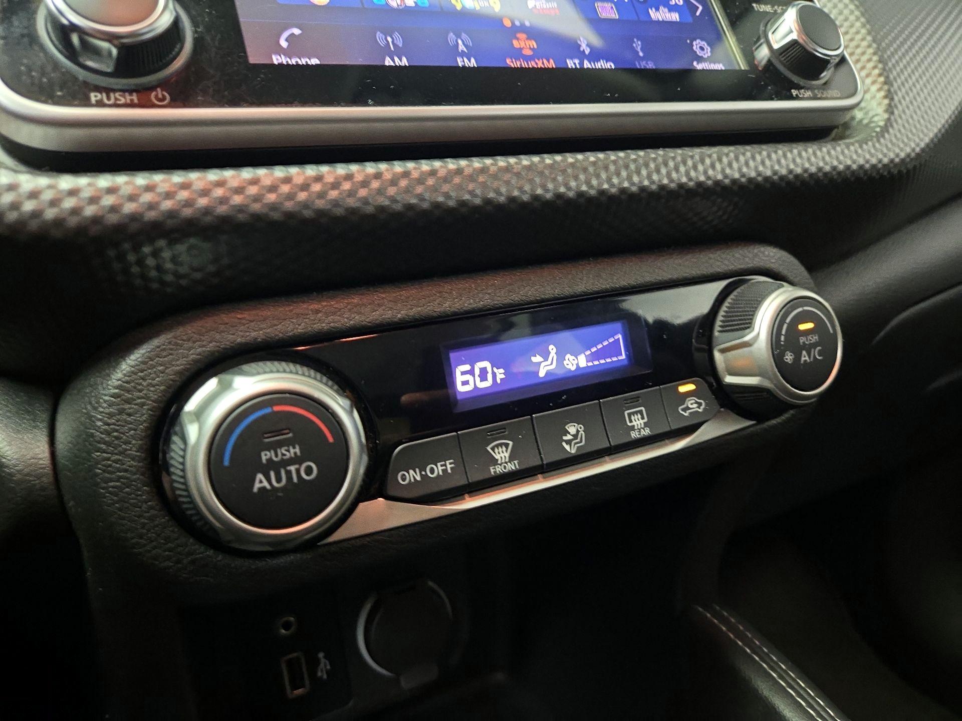 Thumbnail: 2019 Nissan Kicks - 16