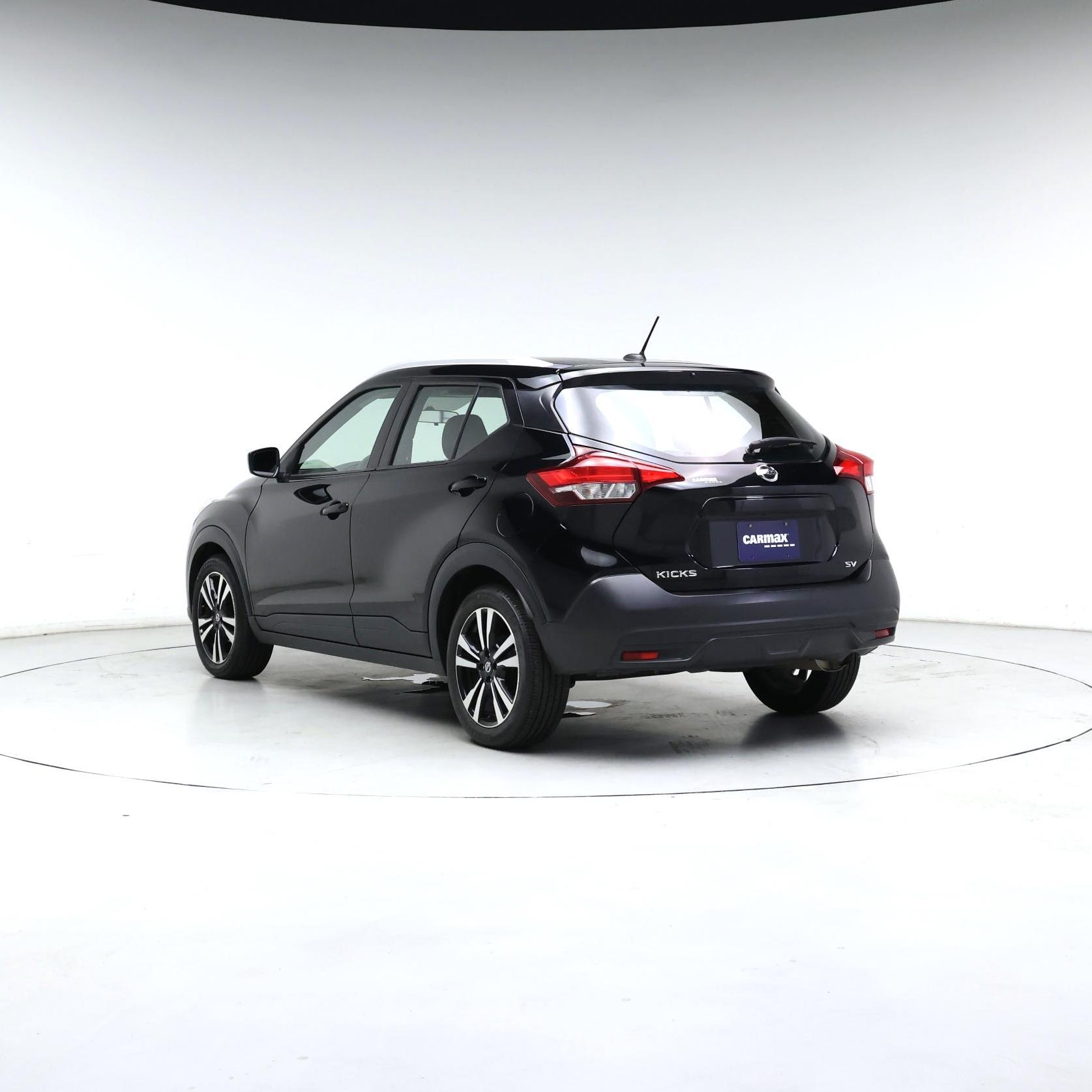 Thumbnail: 2019 Nissan Kicks - 2