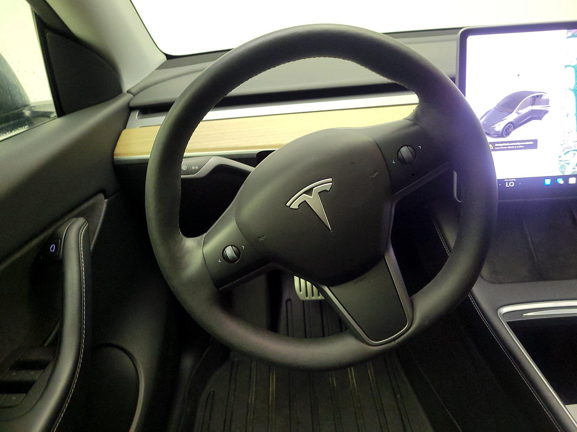 Thumbnail: 2022 Tesla Model Y - 10
