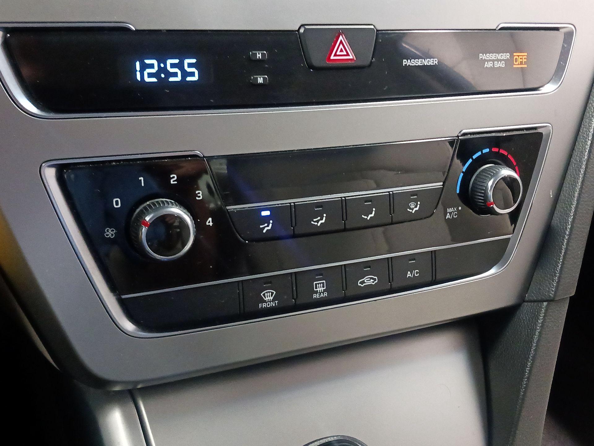 Thumbnail: 2015 Hyundai Sonata - 15