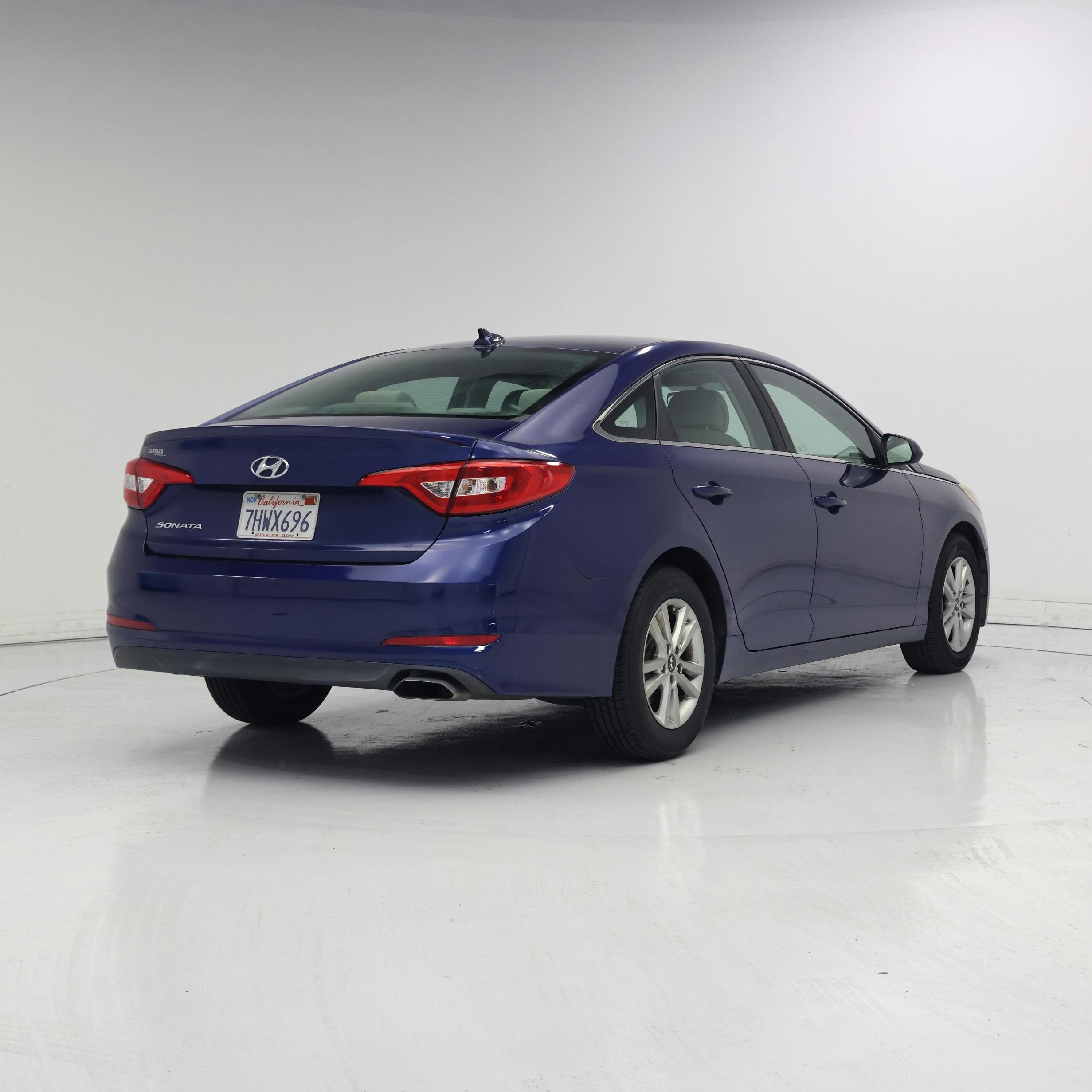 Thumbnail: 2015 Hyundai Sonata - 8