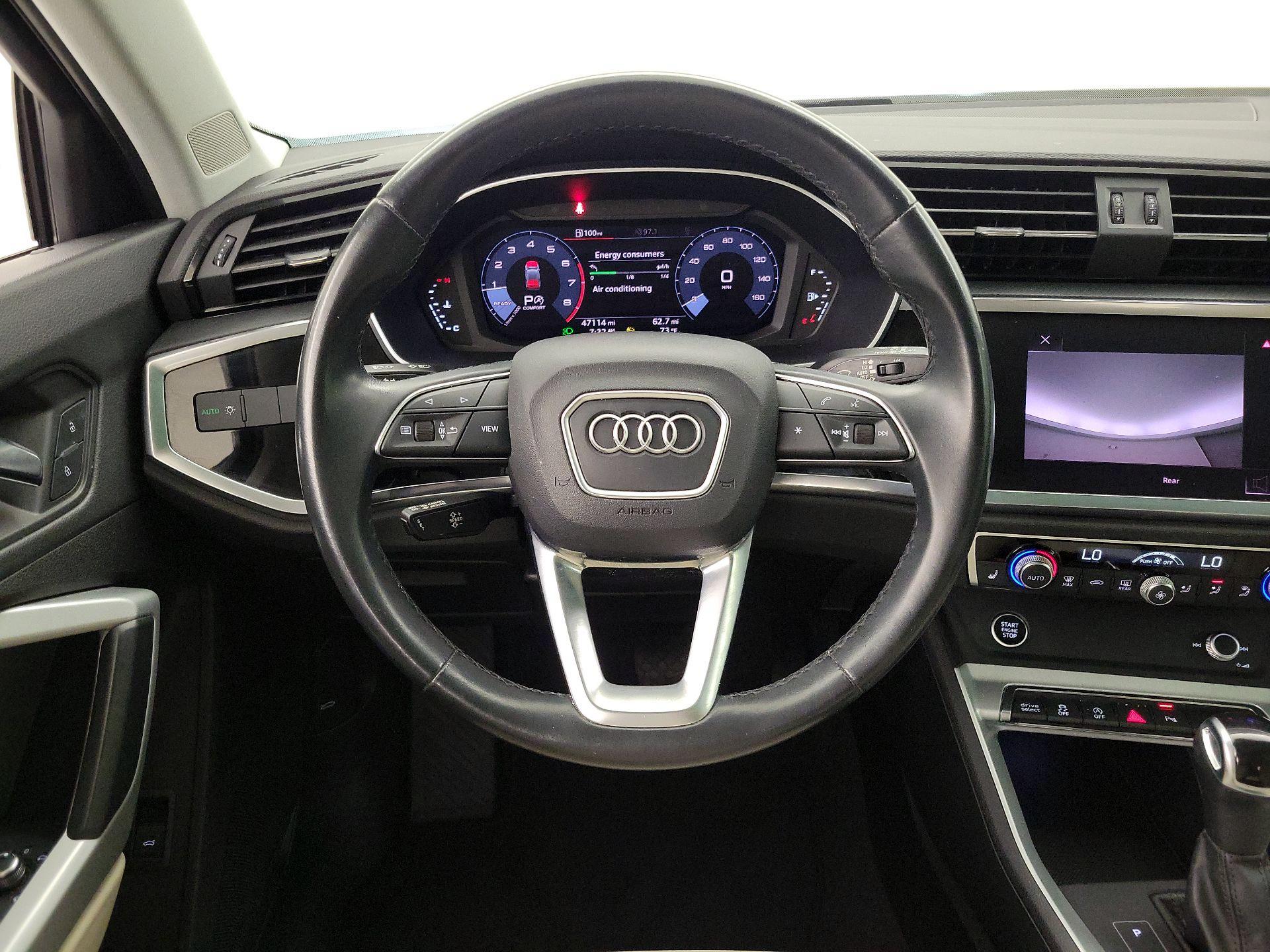Thumbnail: 2021 Audi Q3 - 10