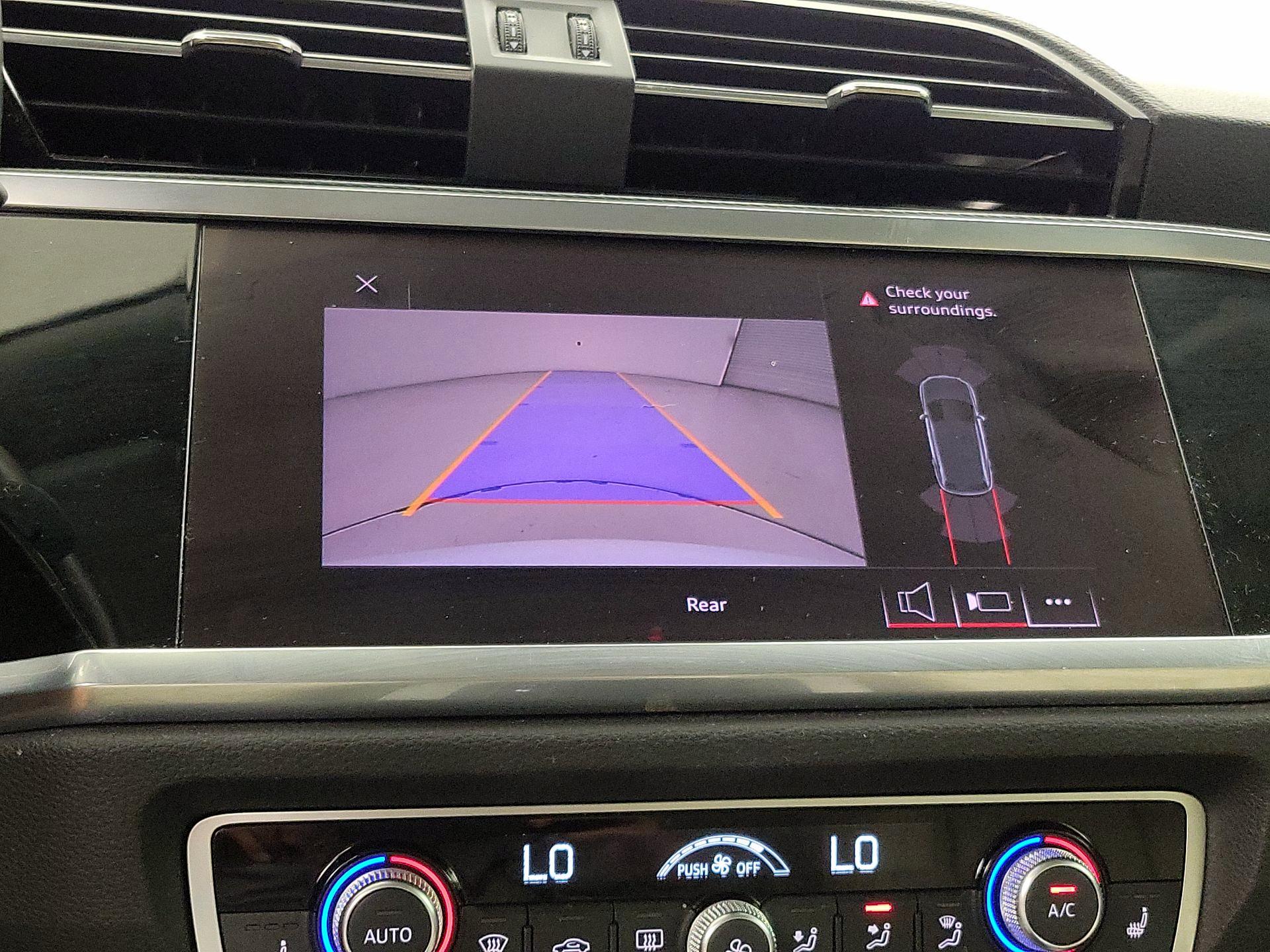 Thumbnail: 2021 Audi Q3 - 14