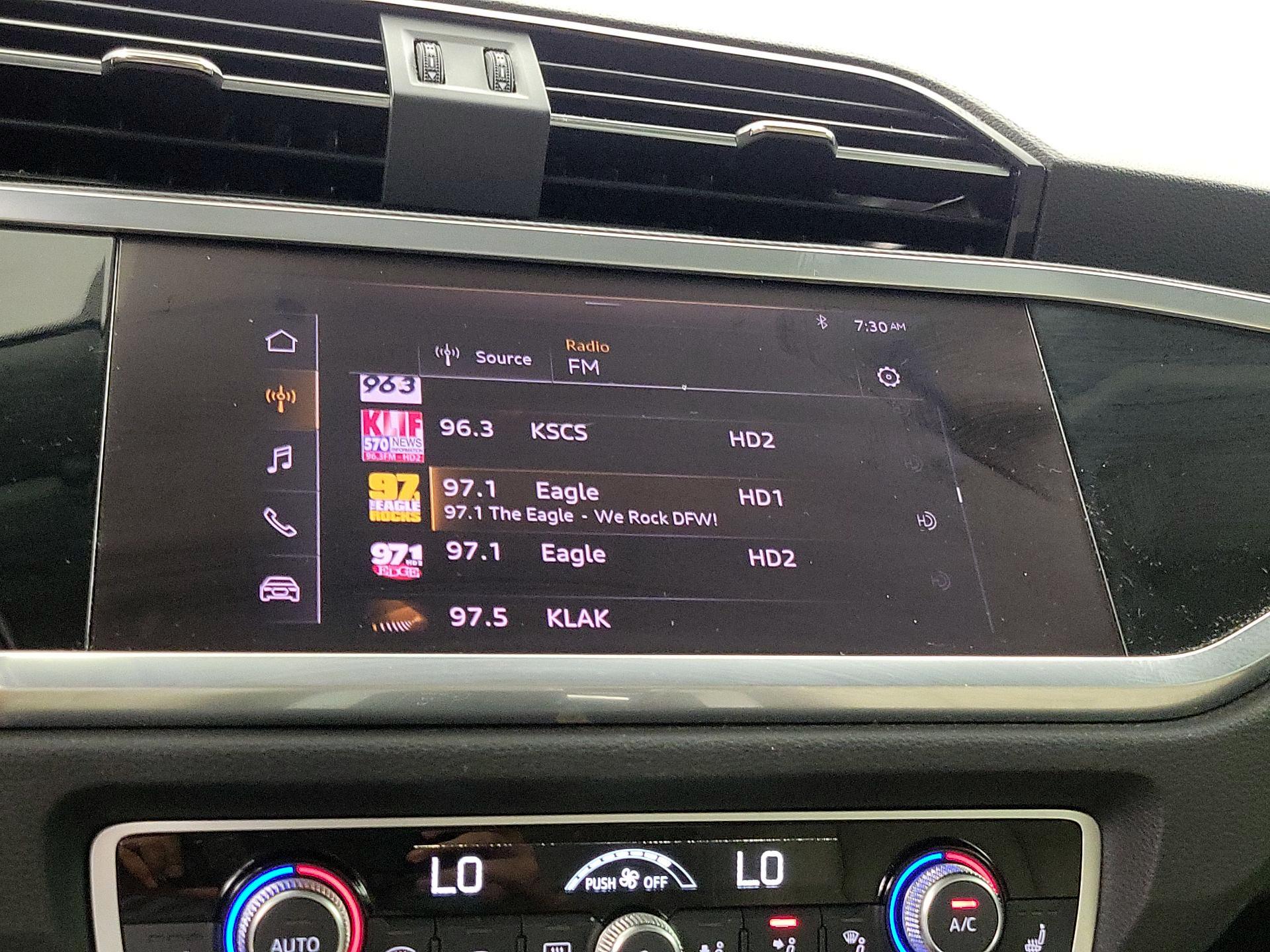Thumbnail: 2021 Audi Q3 - 15