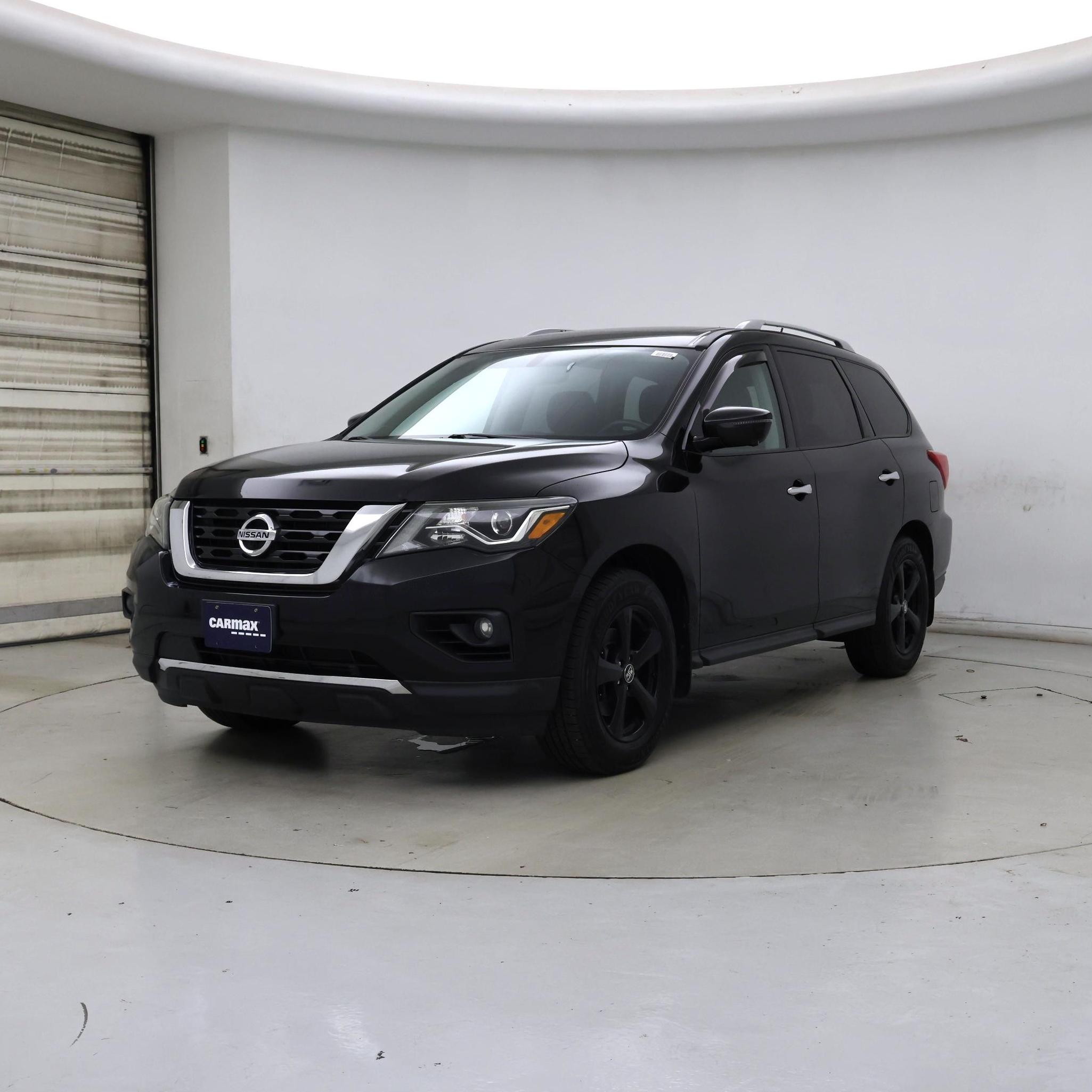 Thumbnail: 2017 Nissan Pathfinder - 4