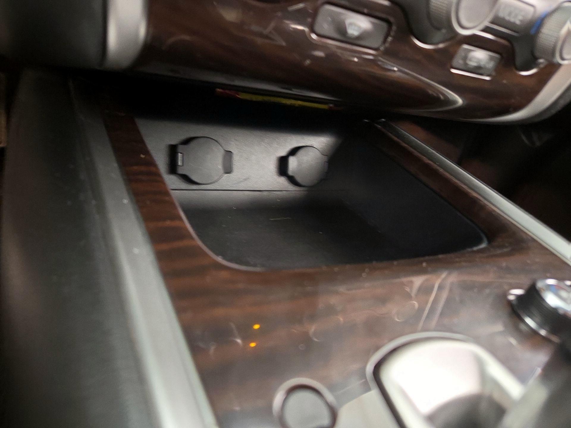Thumbnail: 2014 Nissan Pathfinder - 19