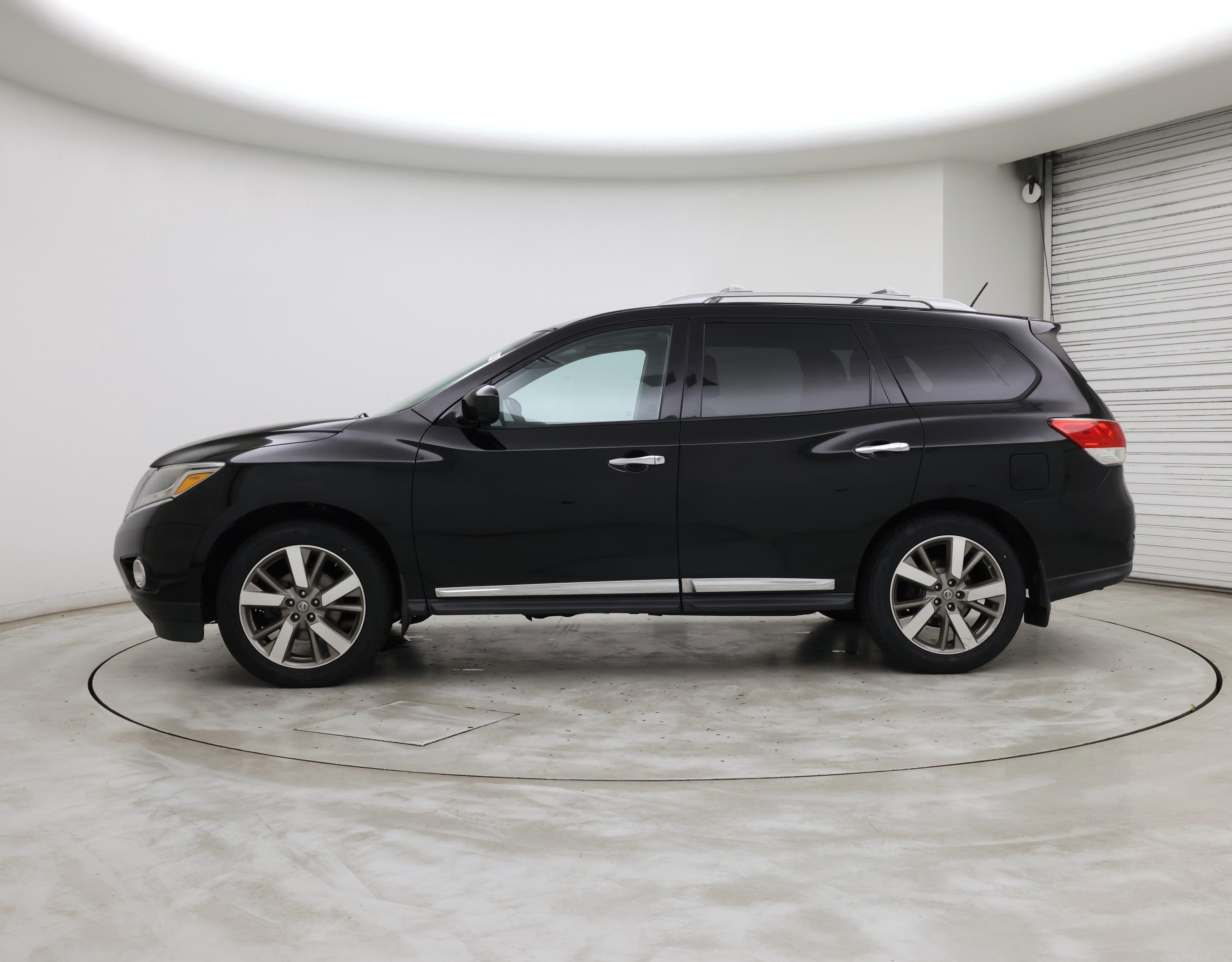 Thumbnail: 2014 Nissan Pathfinder - 3
