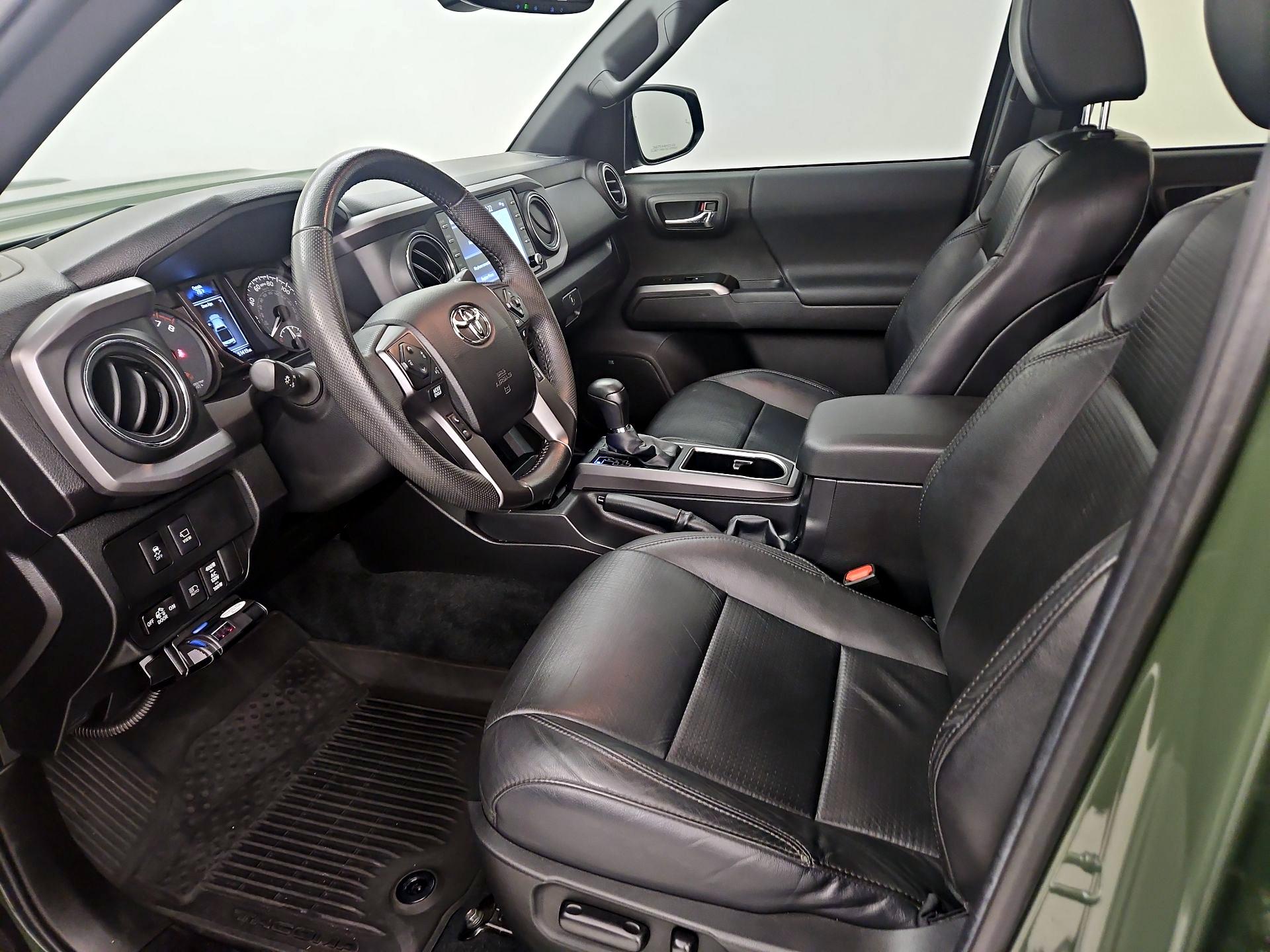 Thumbnail: 2022 Toyota Tacoma - 11
