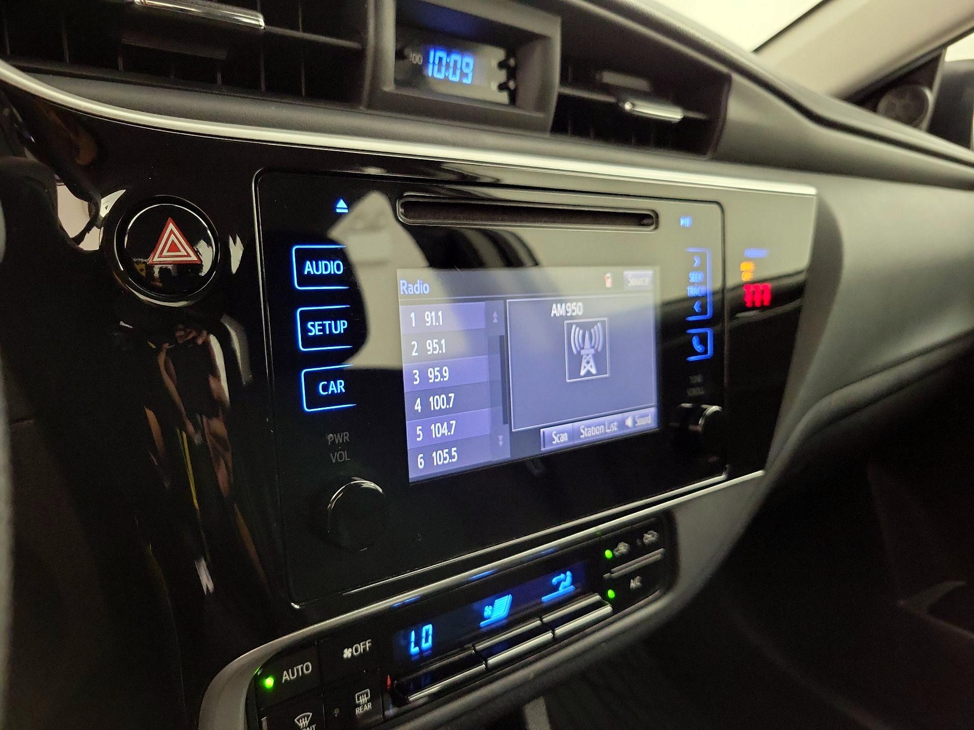 Thumbnail: 2018 Toyota Corolla - 15