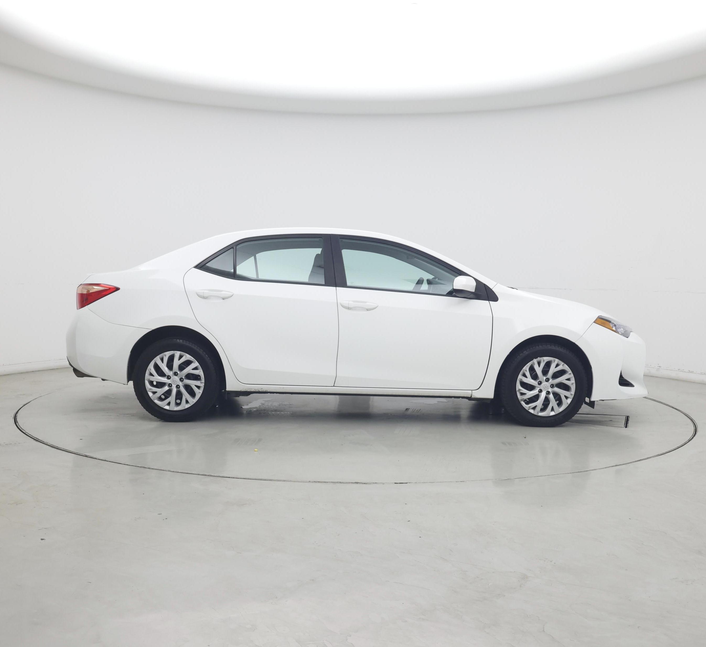 Thumbnail: 2018 Toyota Corolla - 7