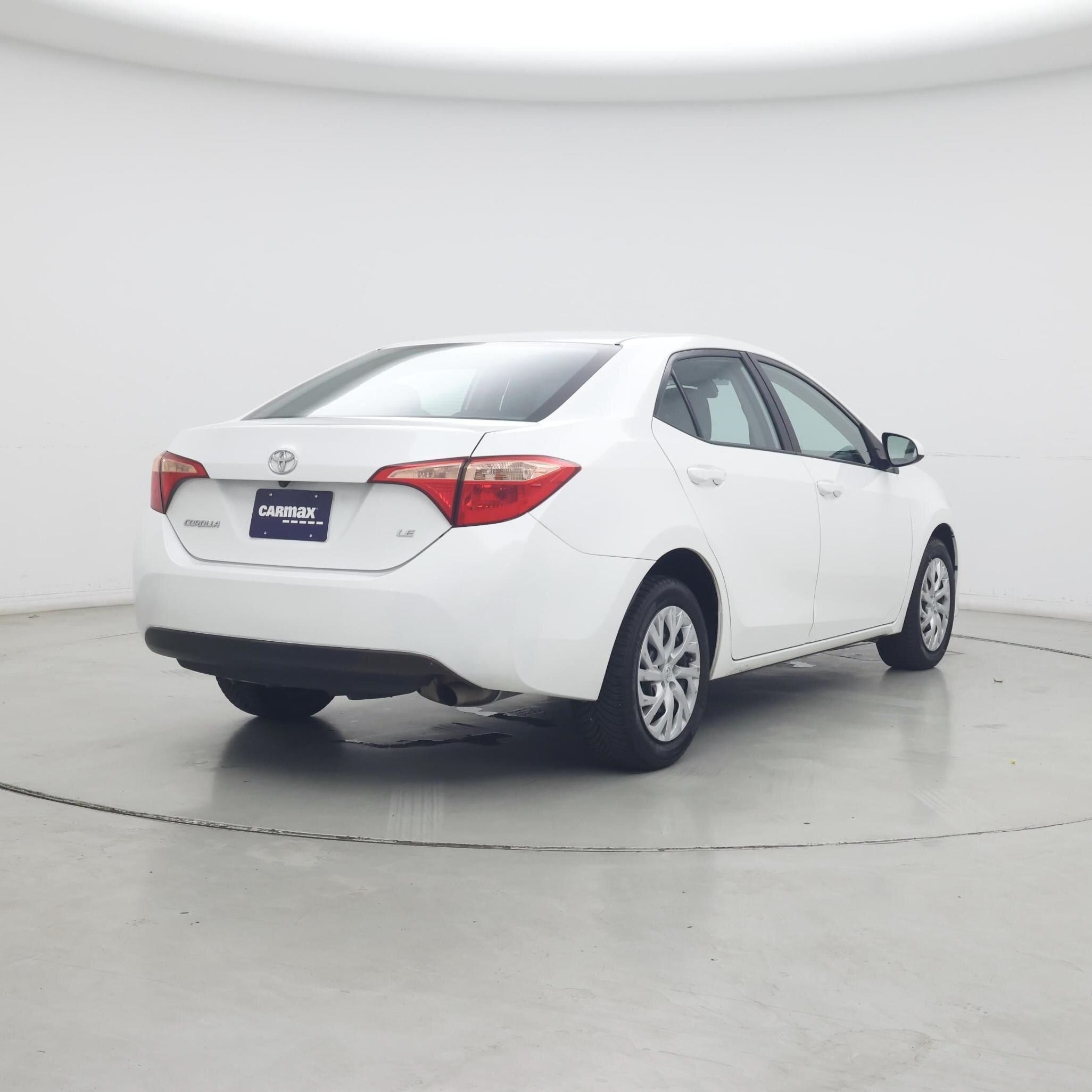 Thumbnail: 2018 Toyota Corolla - 8