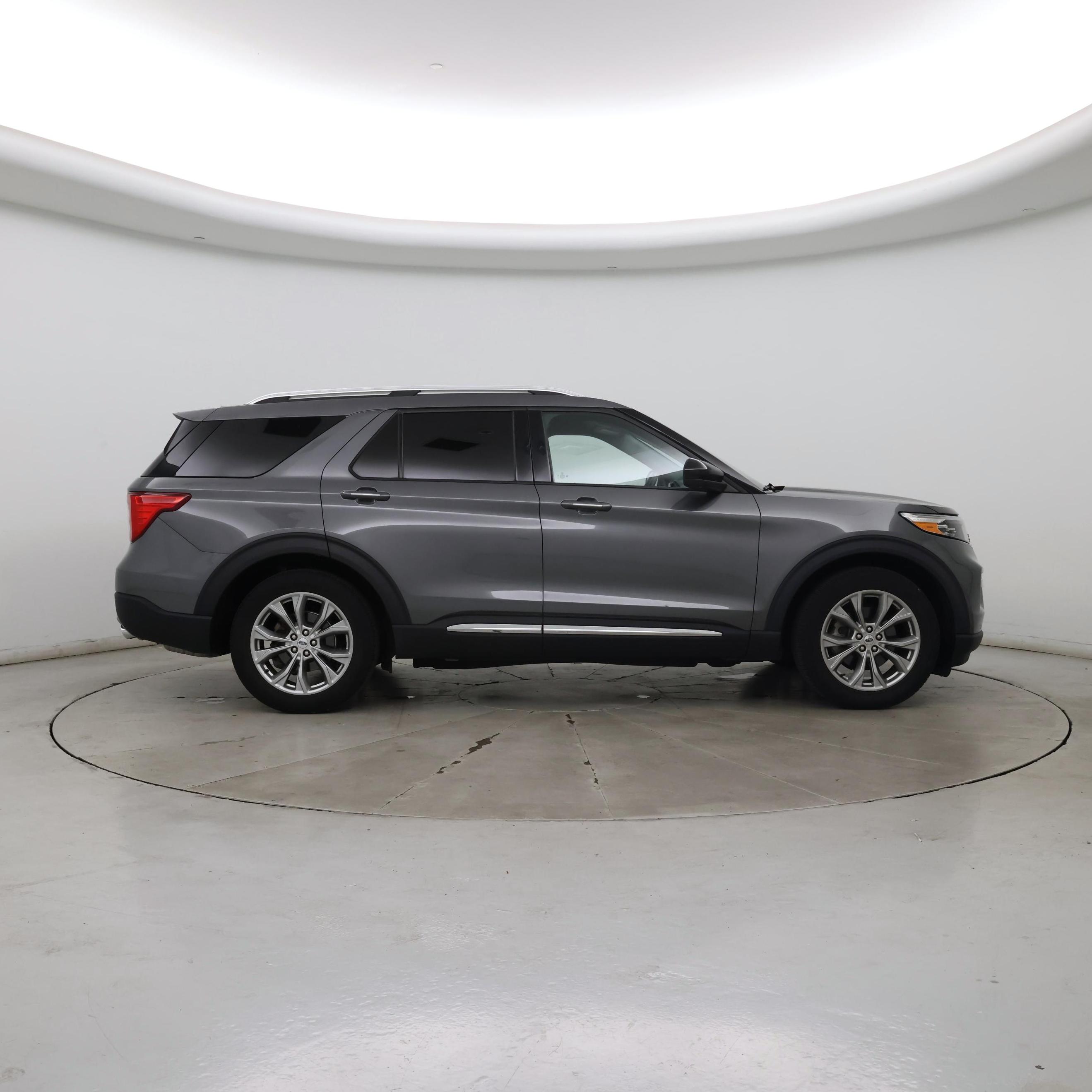 Thumbnail: 2023 Ford Explorer - 7