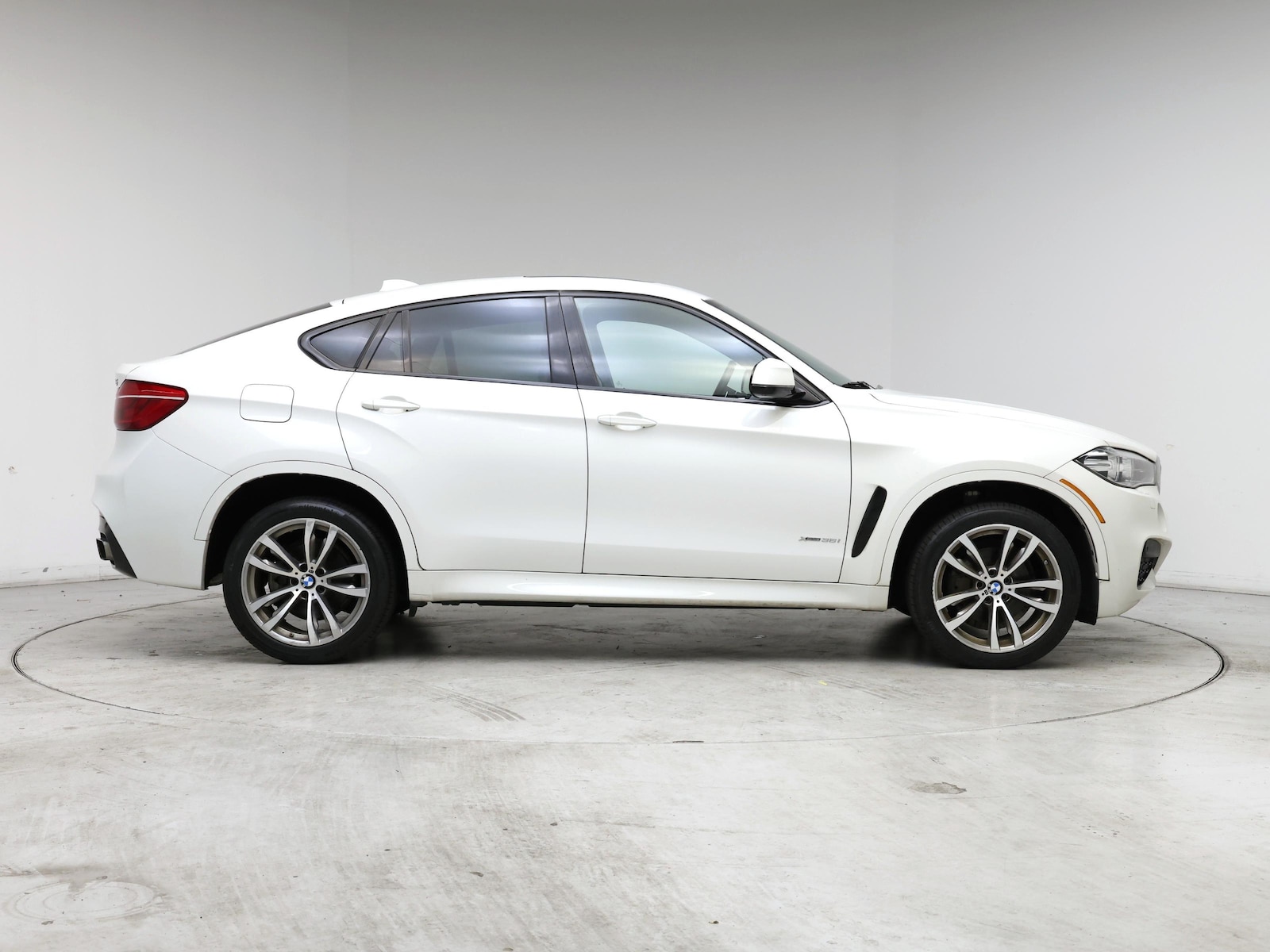2017 BMW X6 xDrive35i - Photo 8