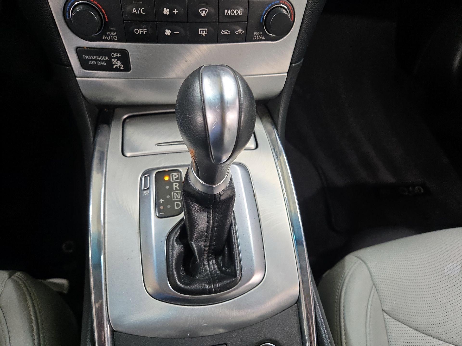 Thumbnail: 2014 INFINITI Q60 - 18