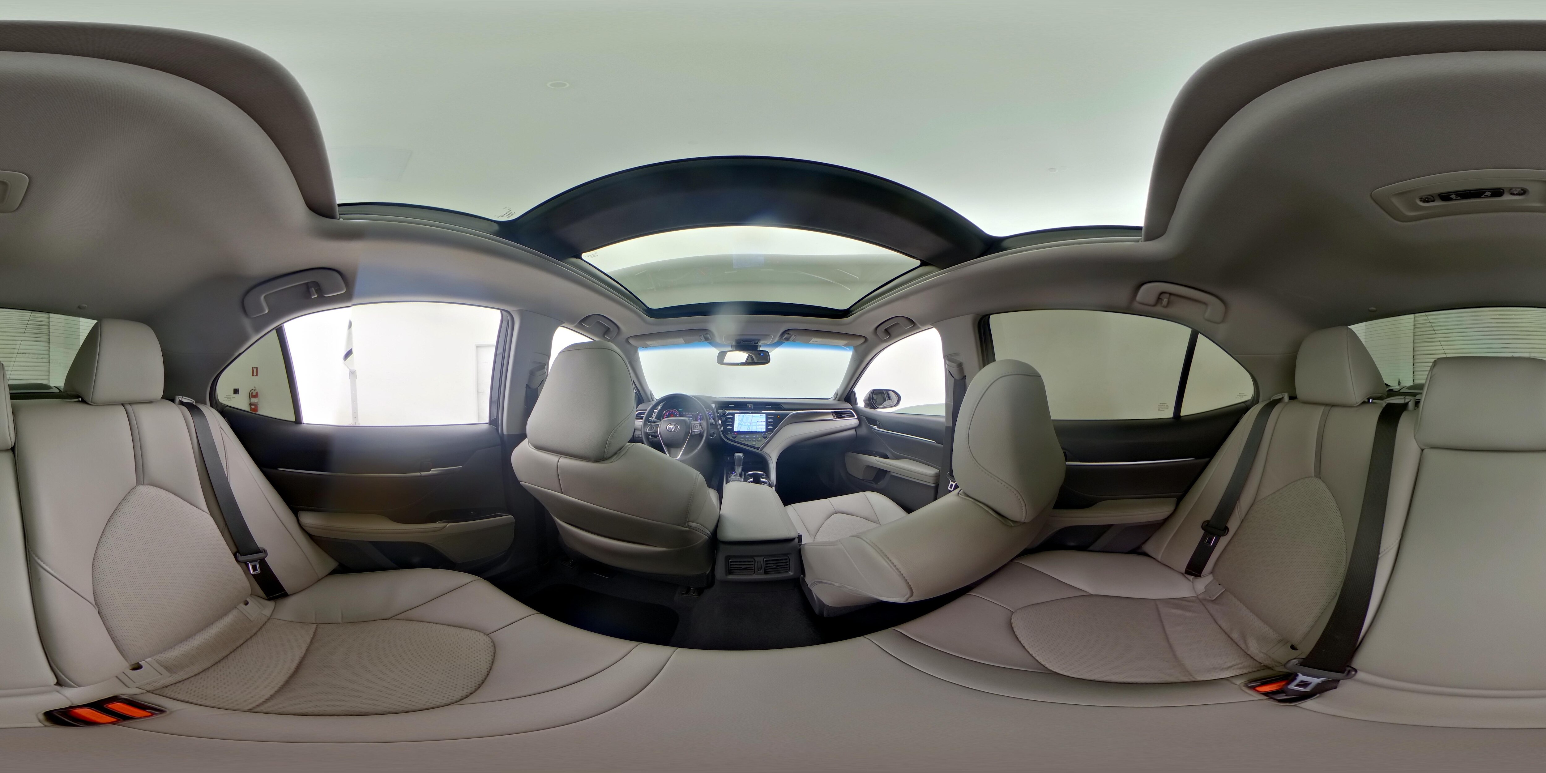 2018 Toyota Camry XSE - Photo 27