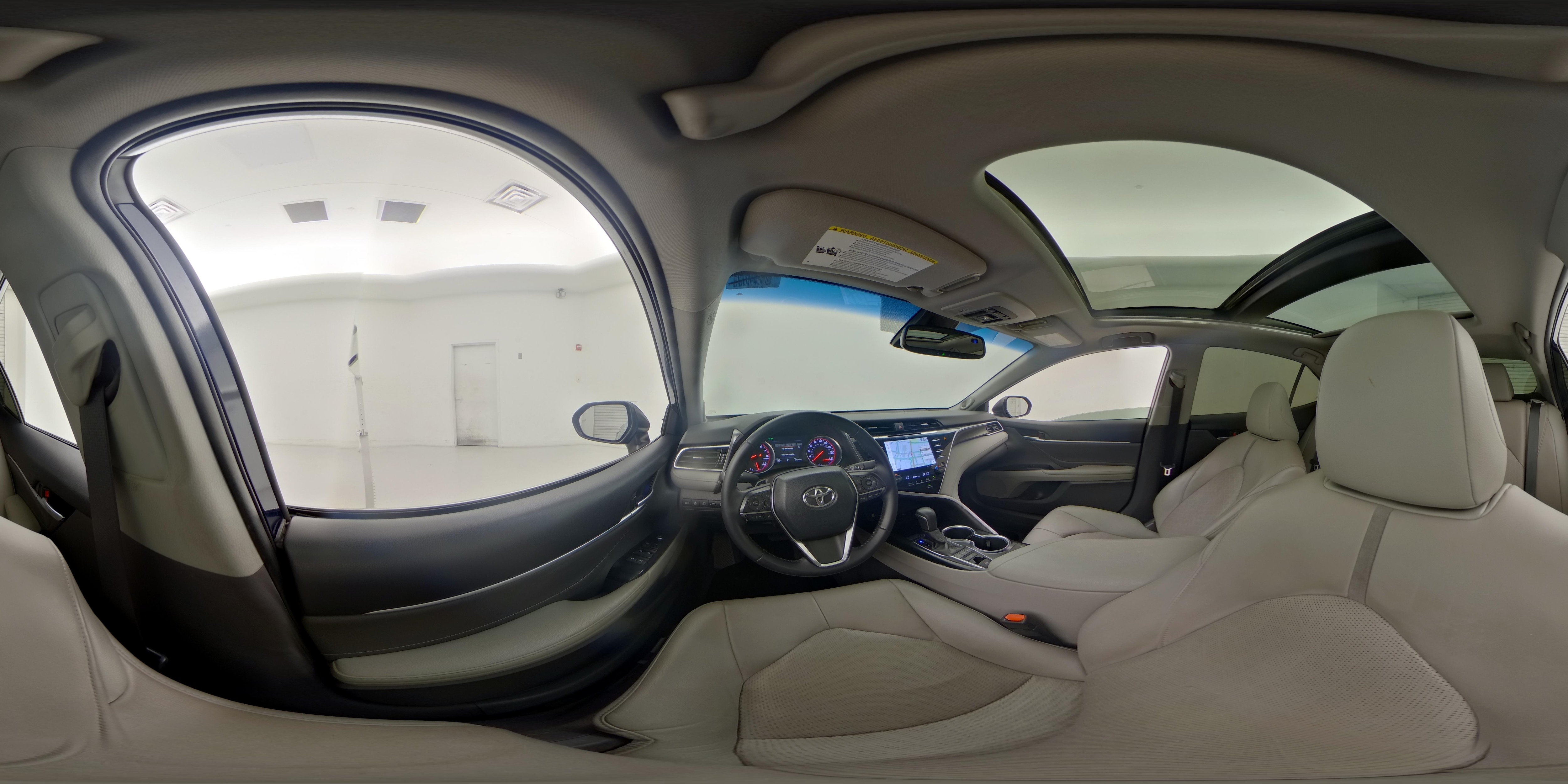 2018 Toyota Camry XSE - Photo 28