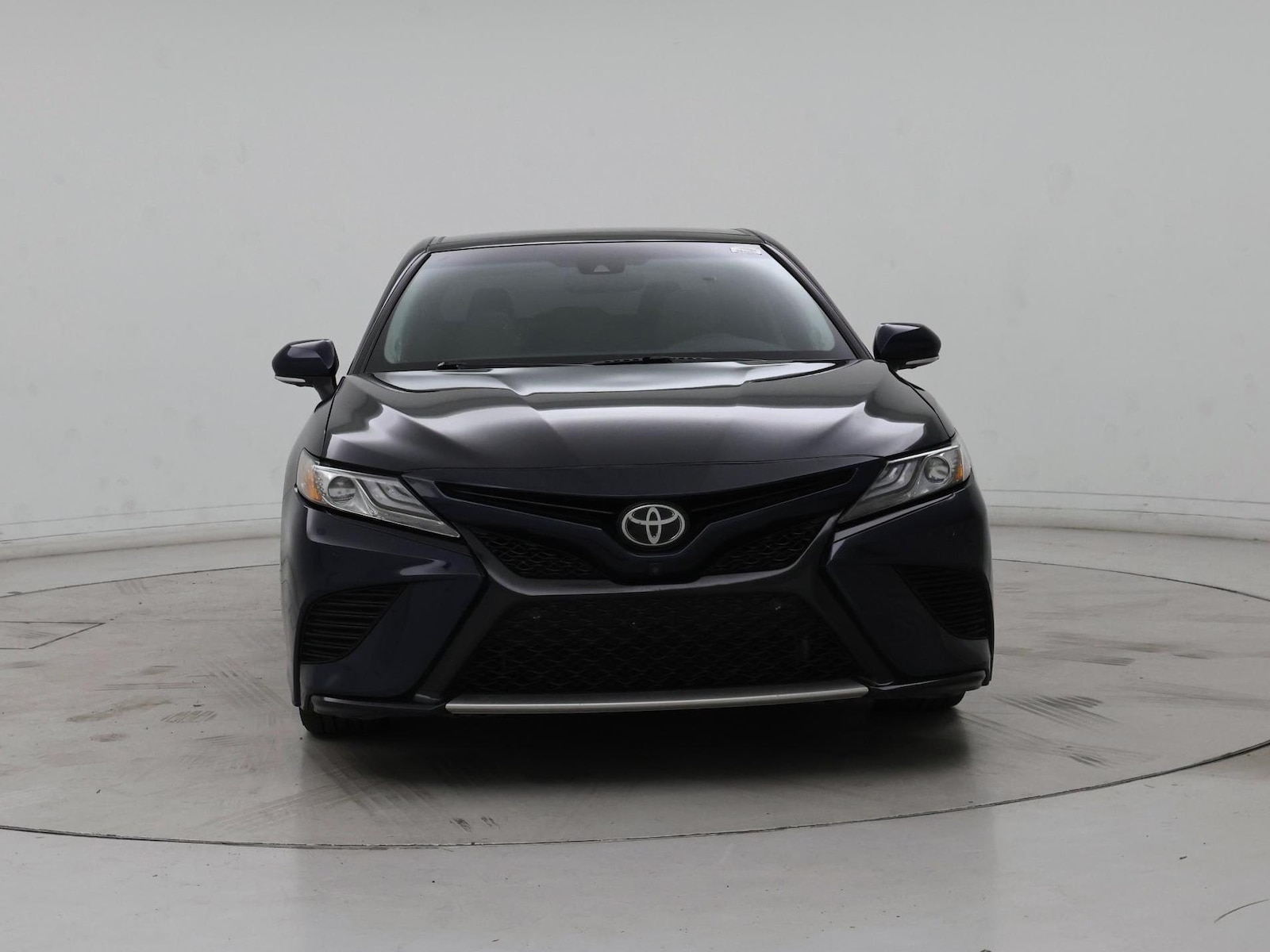 2018 Toyota Camry XSE - Photo 6