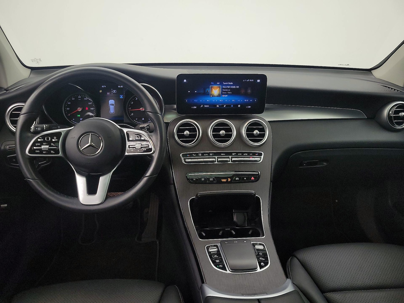 2022 Mercedes-Benz GLC GLC300 - Photo 10