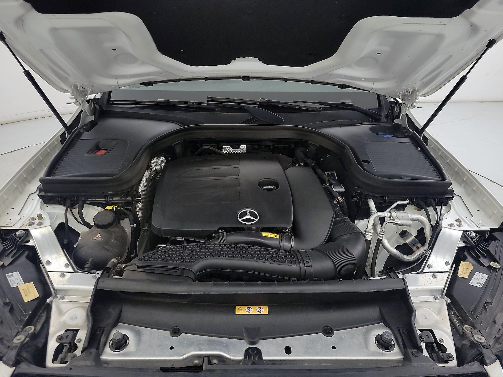 2022 Mercedes-Benz GLC GLC300 - Photo 23
