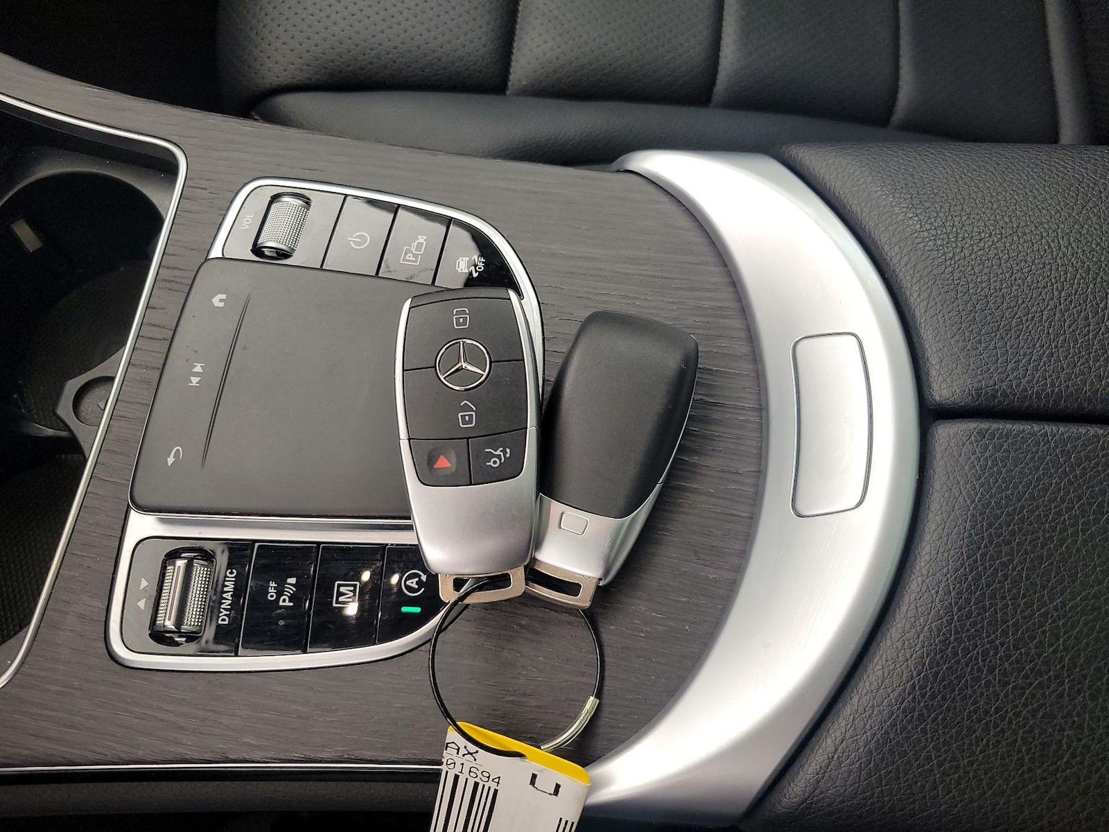 2022 Mercedes-Benz GLC GLC300 - Photo 24
