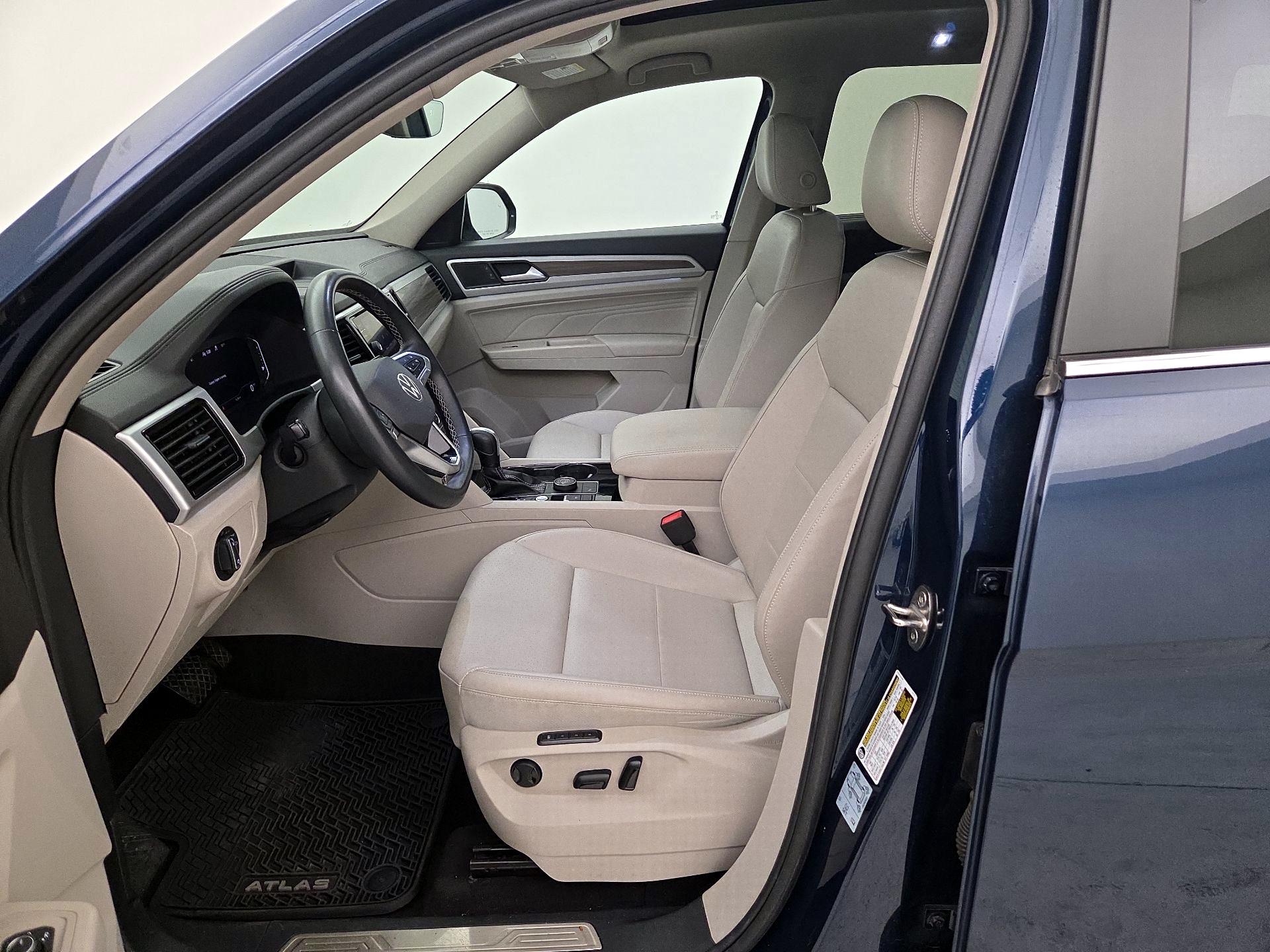 Thumbnail: 2021 Volkswagen Atlas - 11