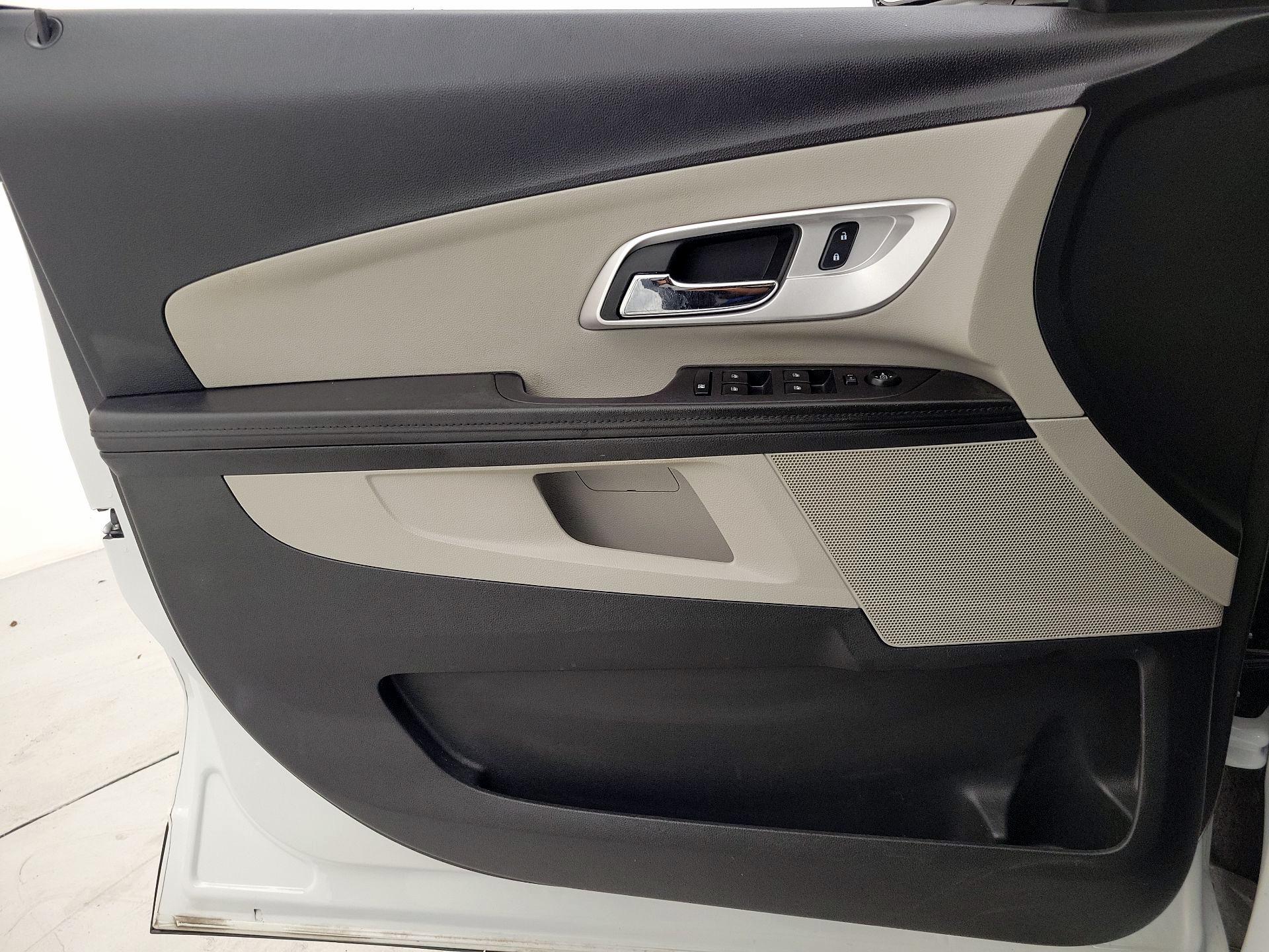 Thumbnail: 2016 Chevrolet Equinox - 12