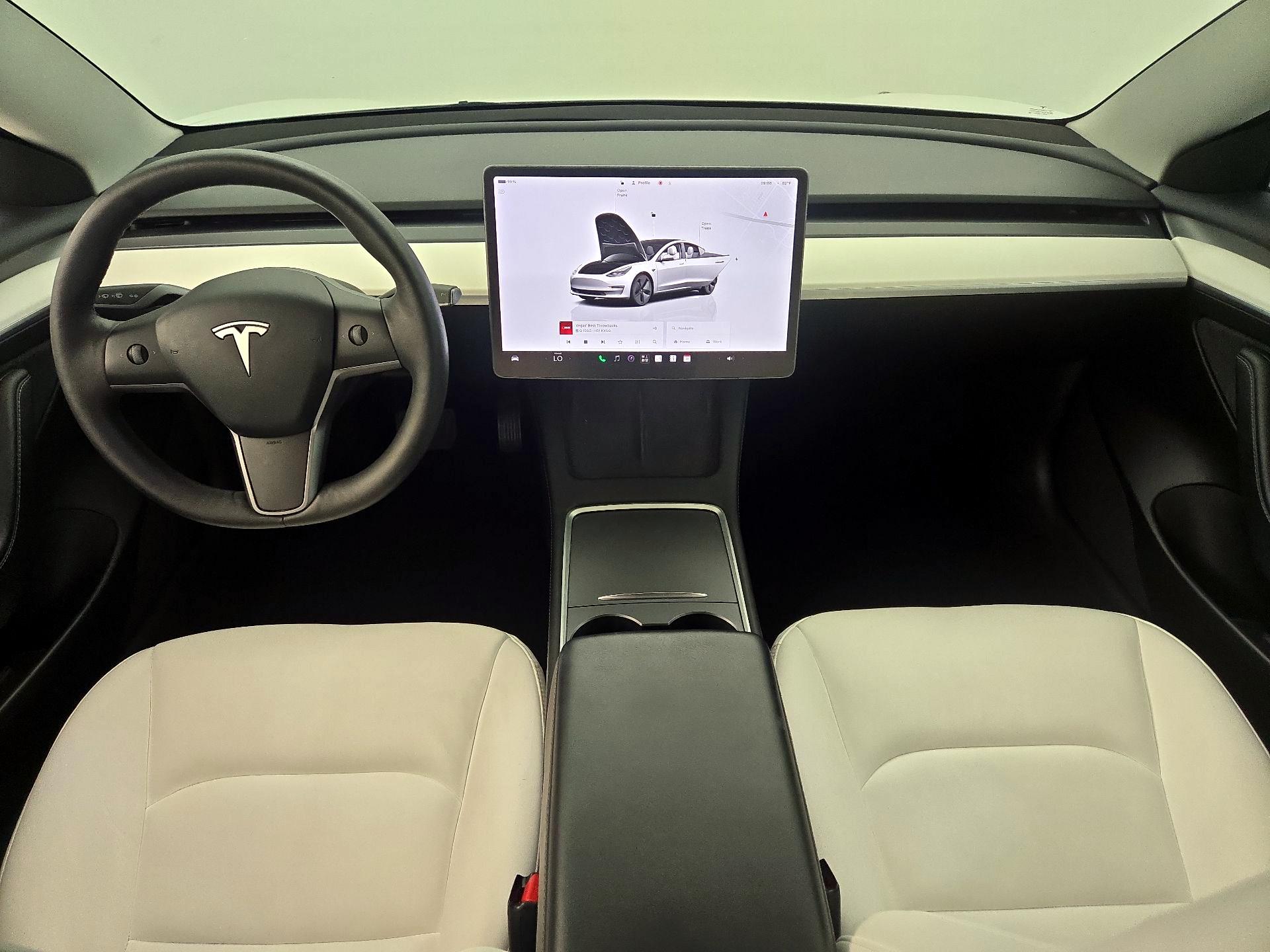 Thumbnail: 2023 Tesla Model 3 - 9