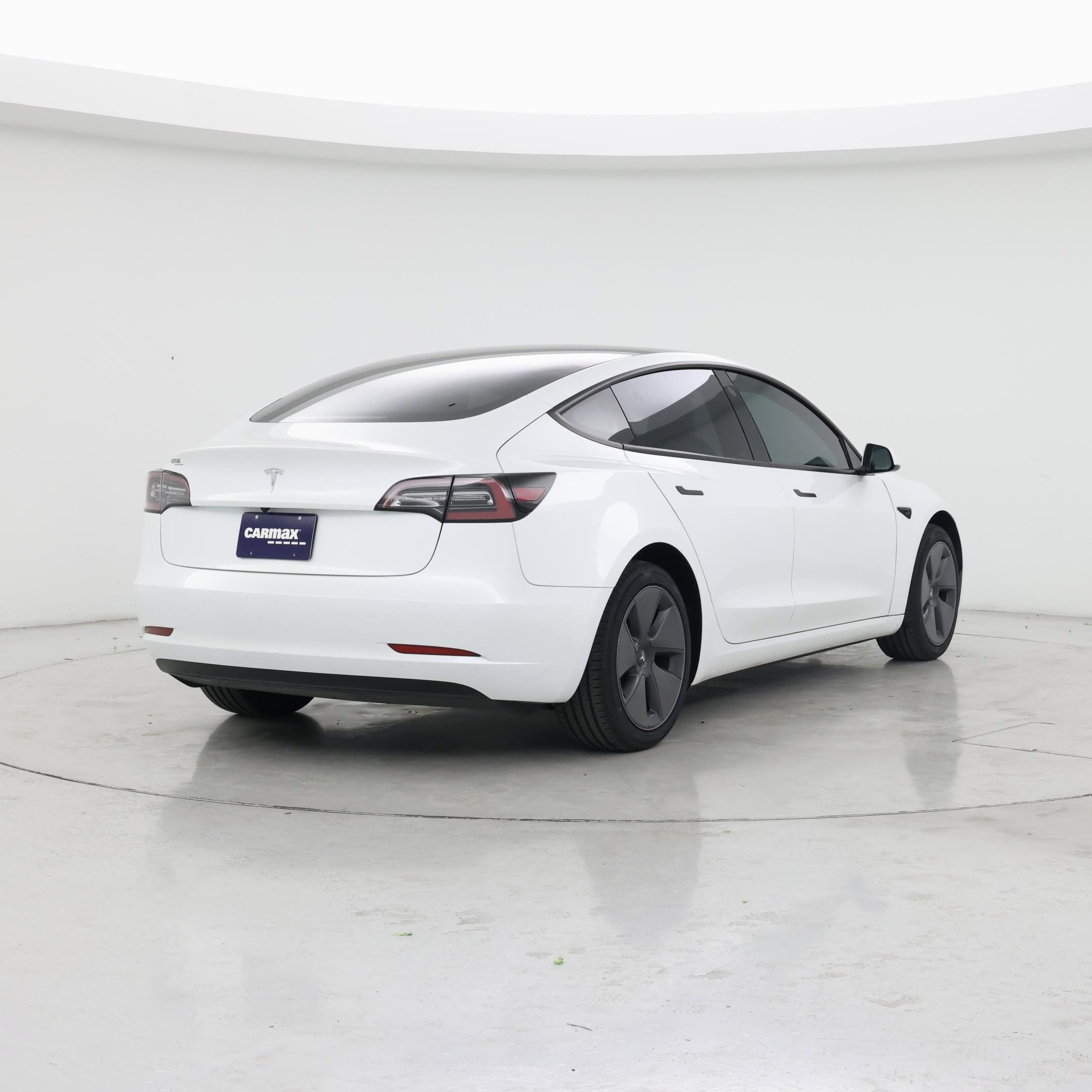 Thumbnail: 2023 Tesla Model 3 - 8