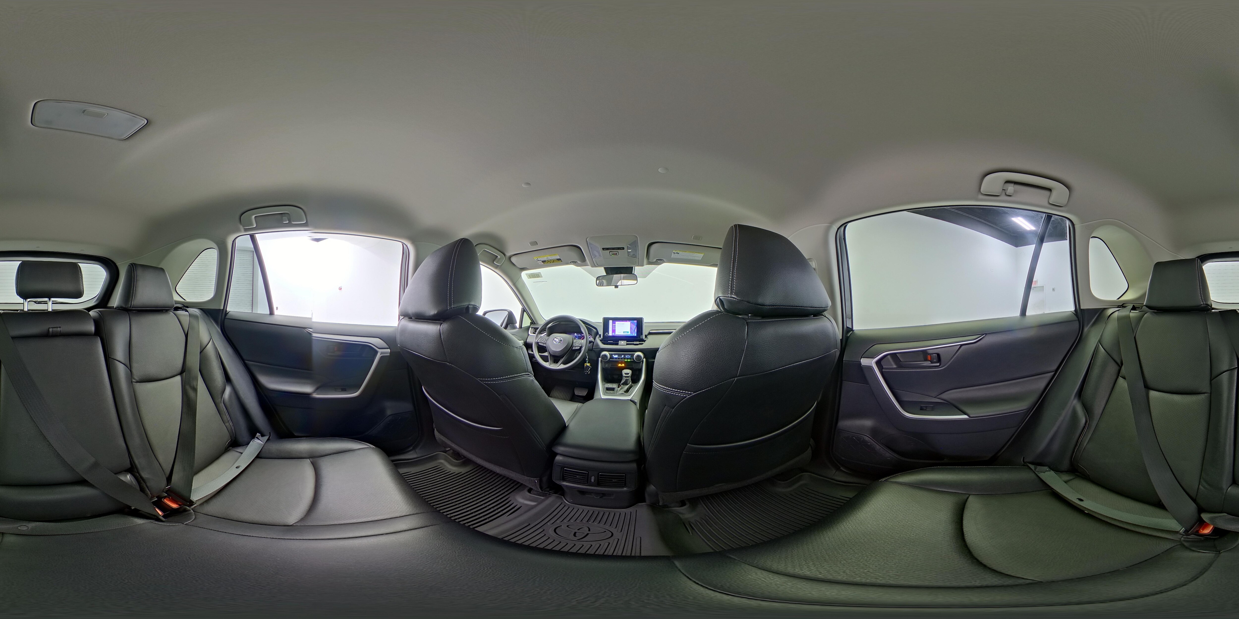 2023 Toyota RAV4 LE - Photo 25