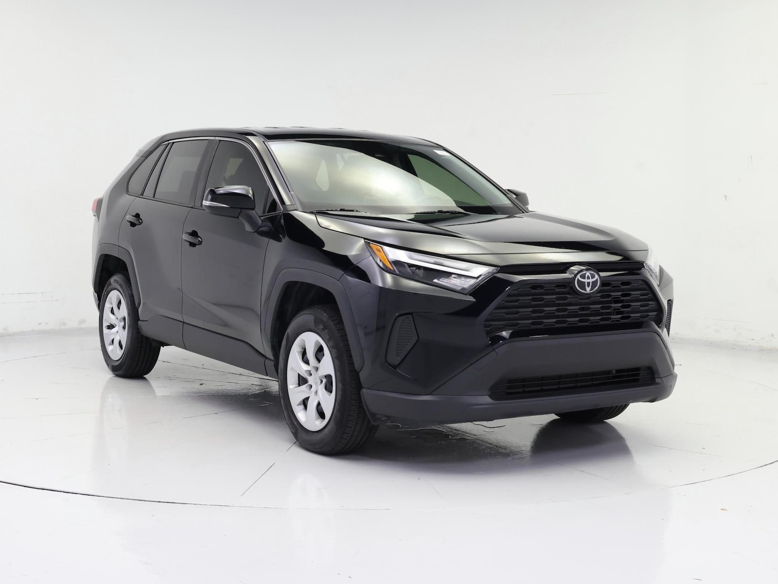 2023 Toyota RAV4 LE - Photo 2
