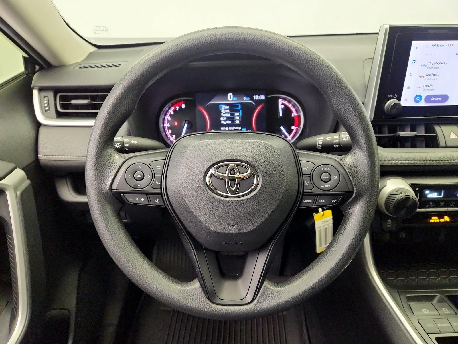 2023 Toyota RAV4 LE - Photo 11