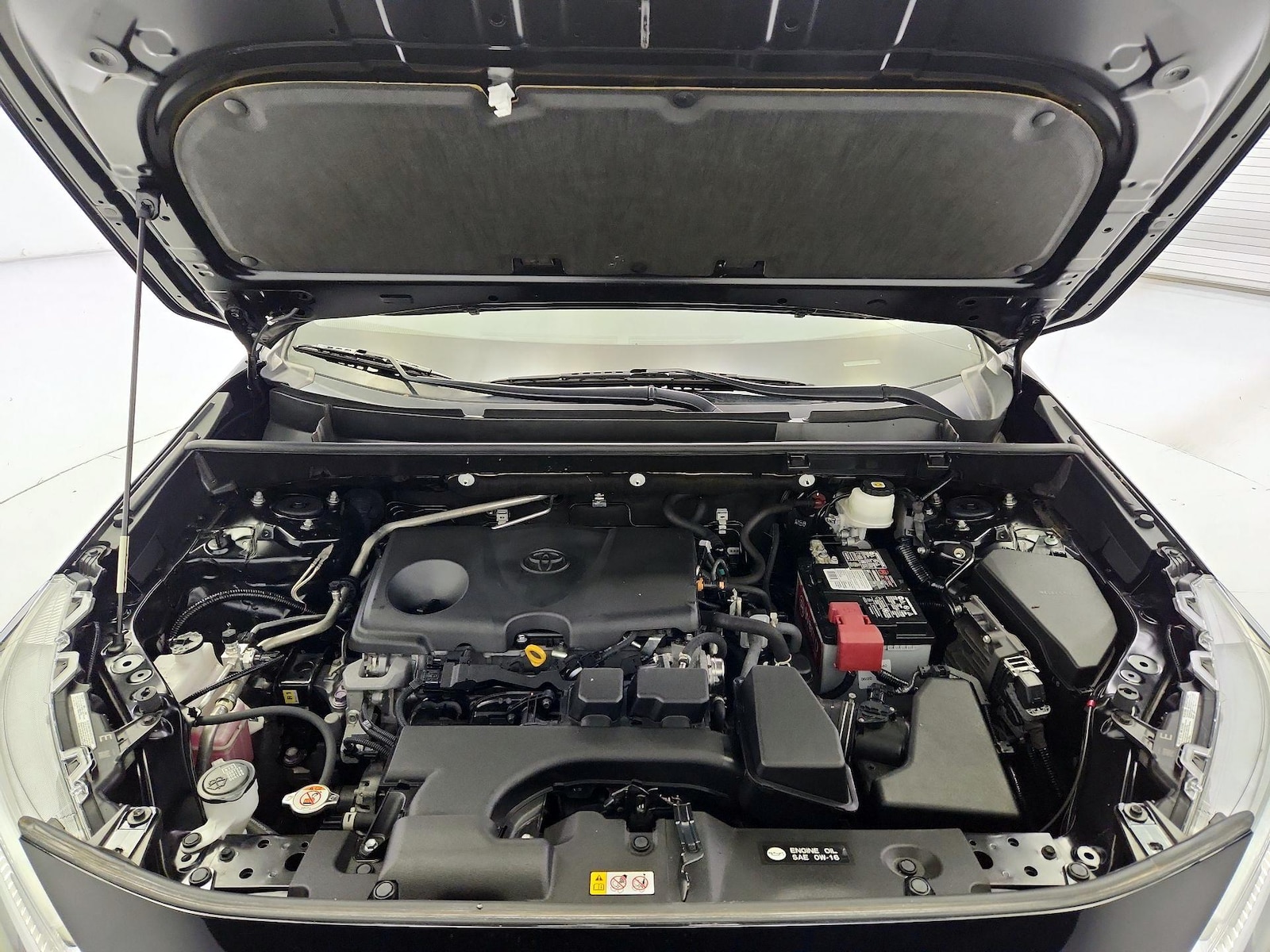 2023 Toyota RAV4 LE - Photo 22
