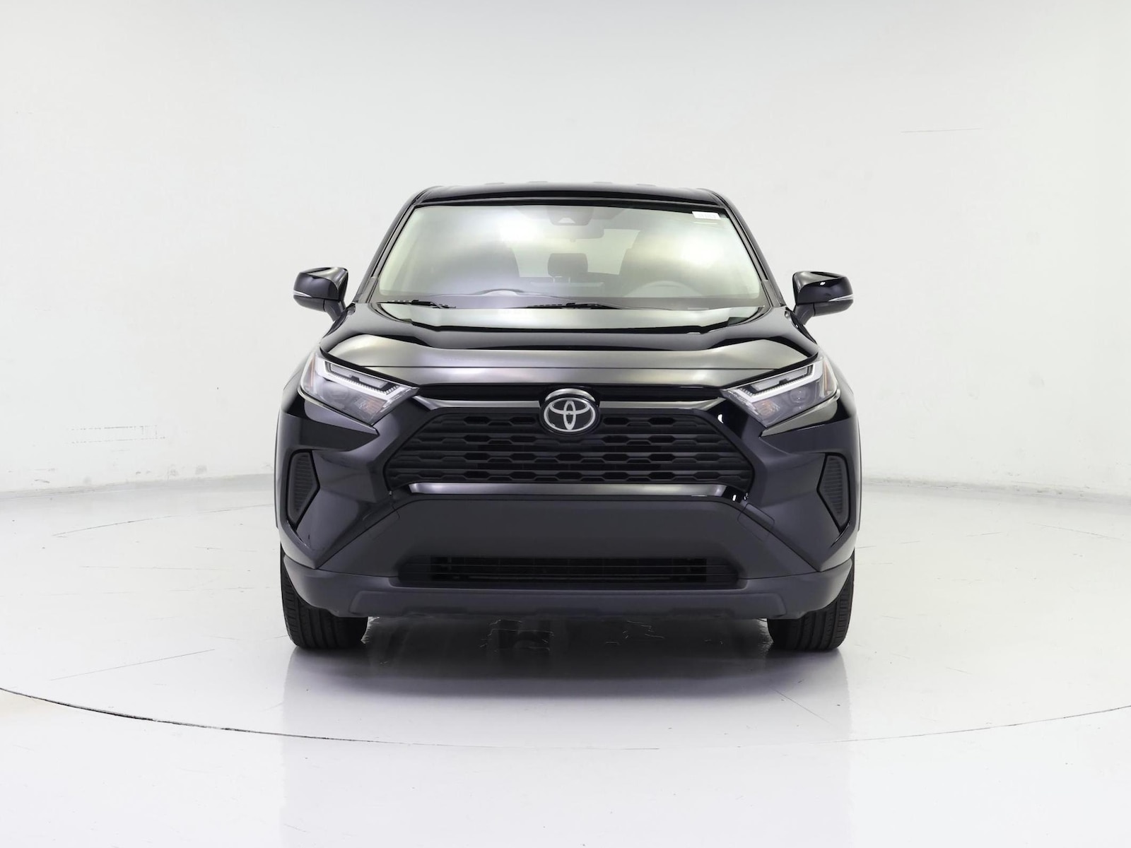 2023 Toyota RAV4 LE - Photo 6