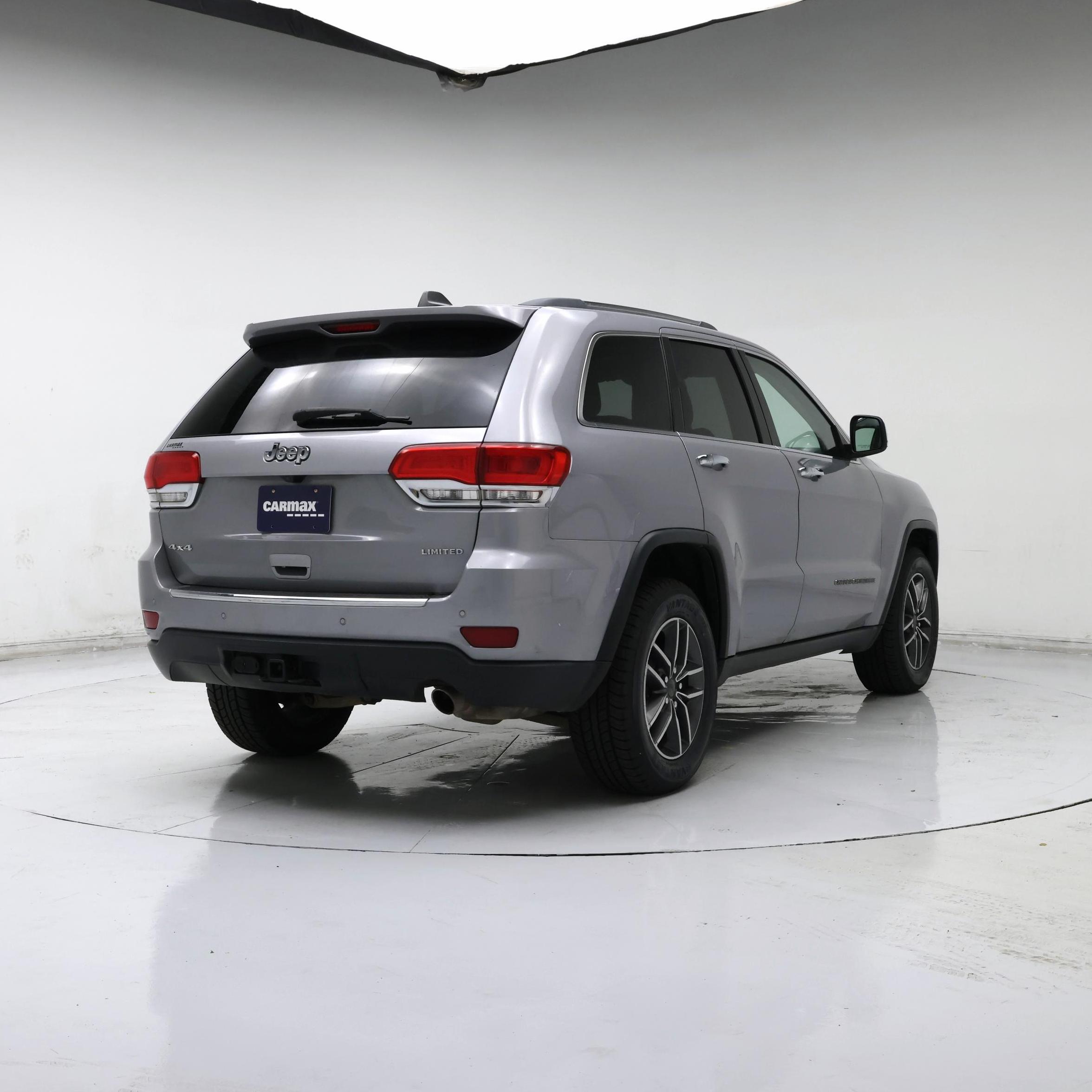 Thumbnail: 2019 Jeep Grand Cherokee - 8